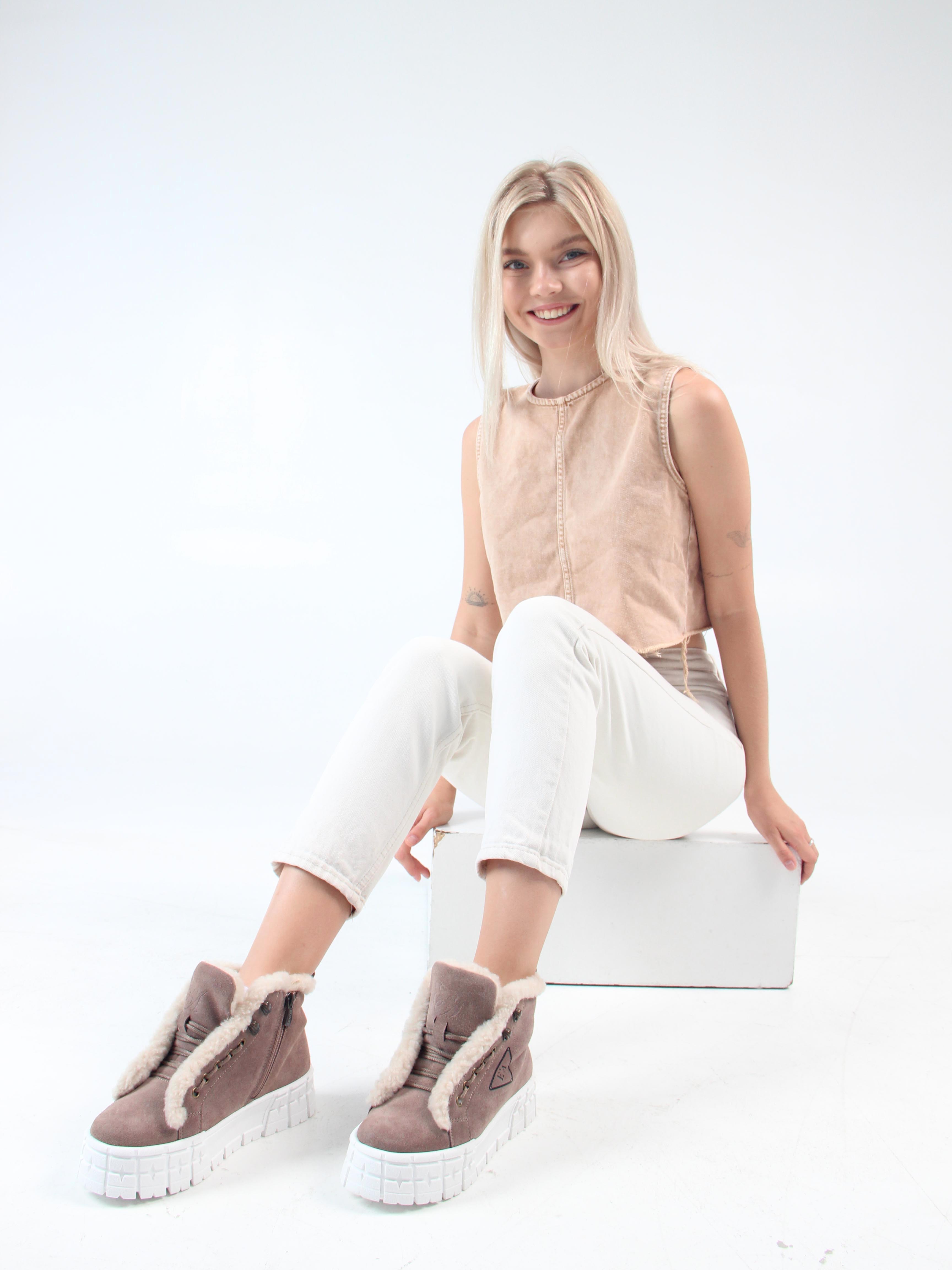 картинка Ботинки ED'ART 243.о.212131'w. Капучино замша от интернет магазина