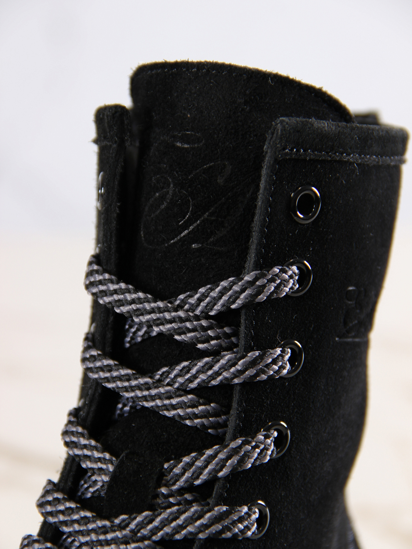 картинка Ботинки ED'ART 327.22511'gr. Черные замша от интернет магазина