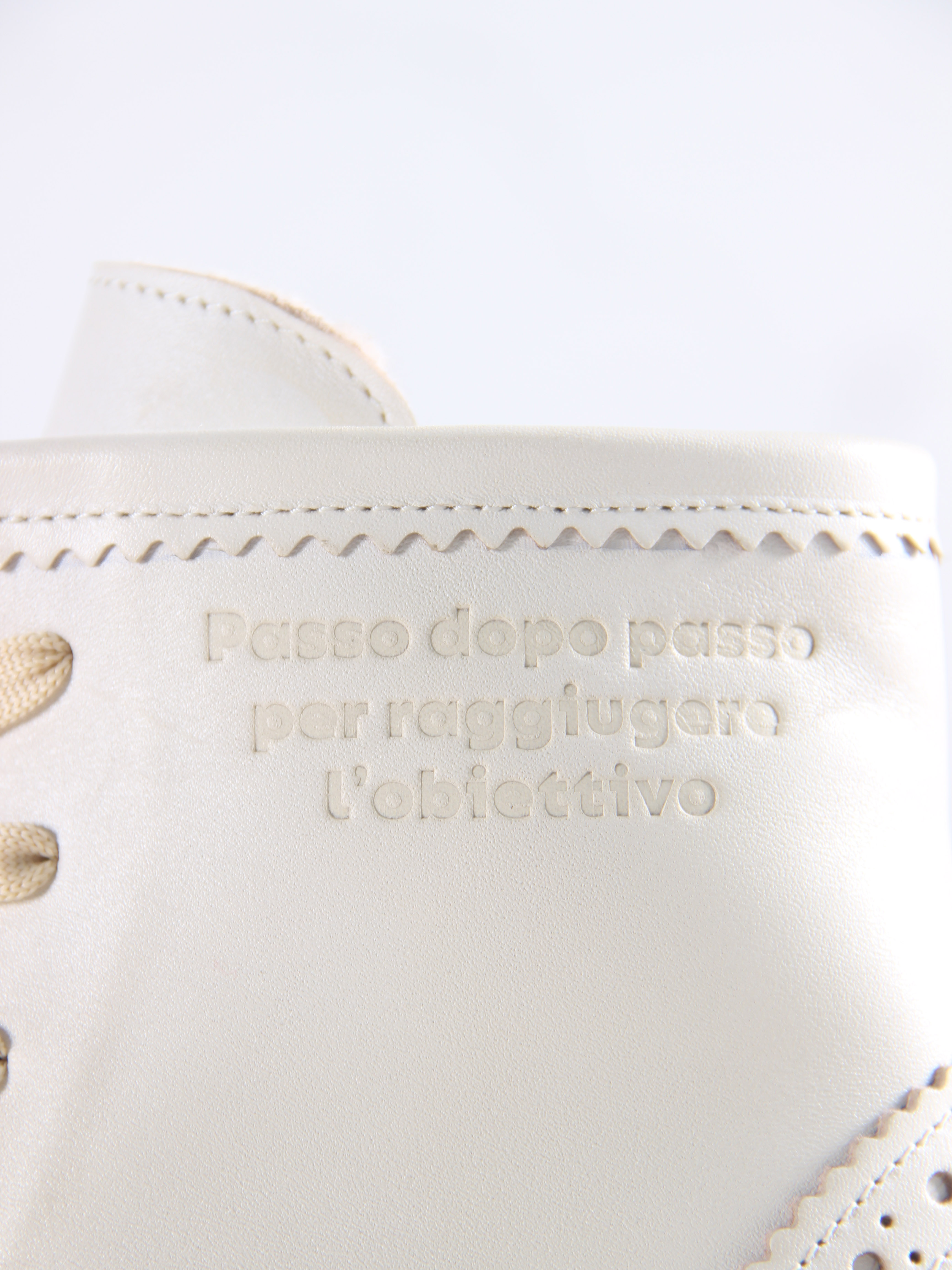 картинка Ботинки ED'ART 319.PODYUM141'w. Вакса белая от интернет магазина