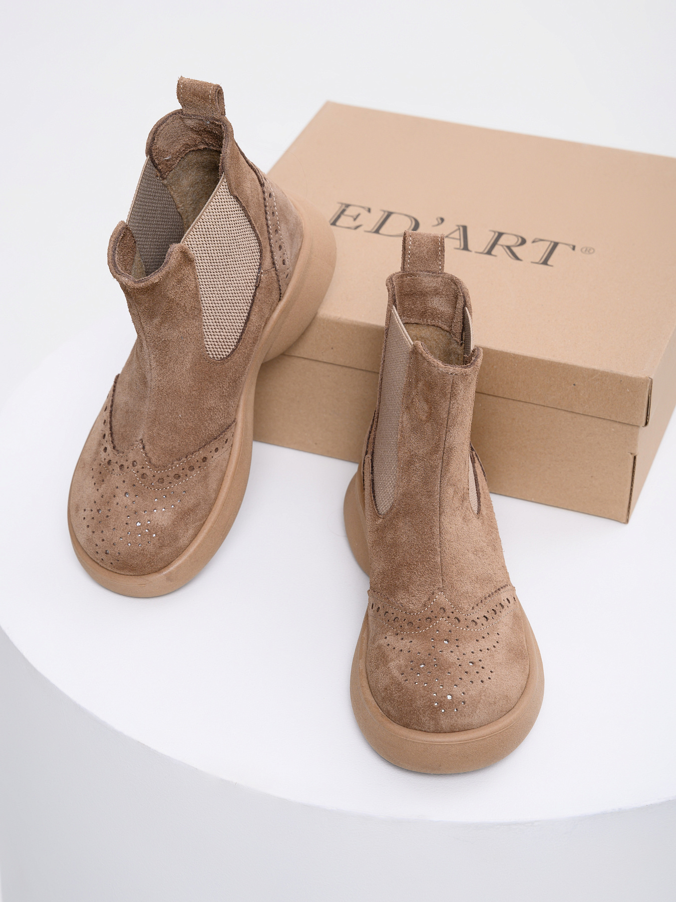 картинка Челси ED'ART 332.927'ka. Серо-коричневая замша от интернет магазина