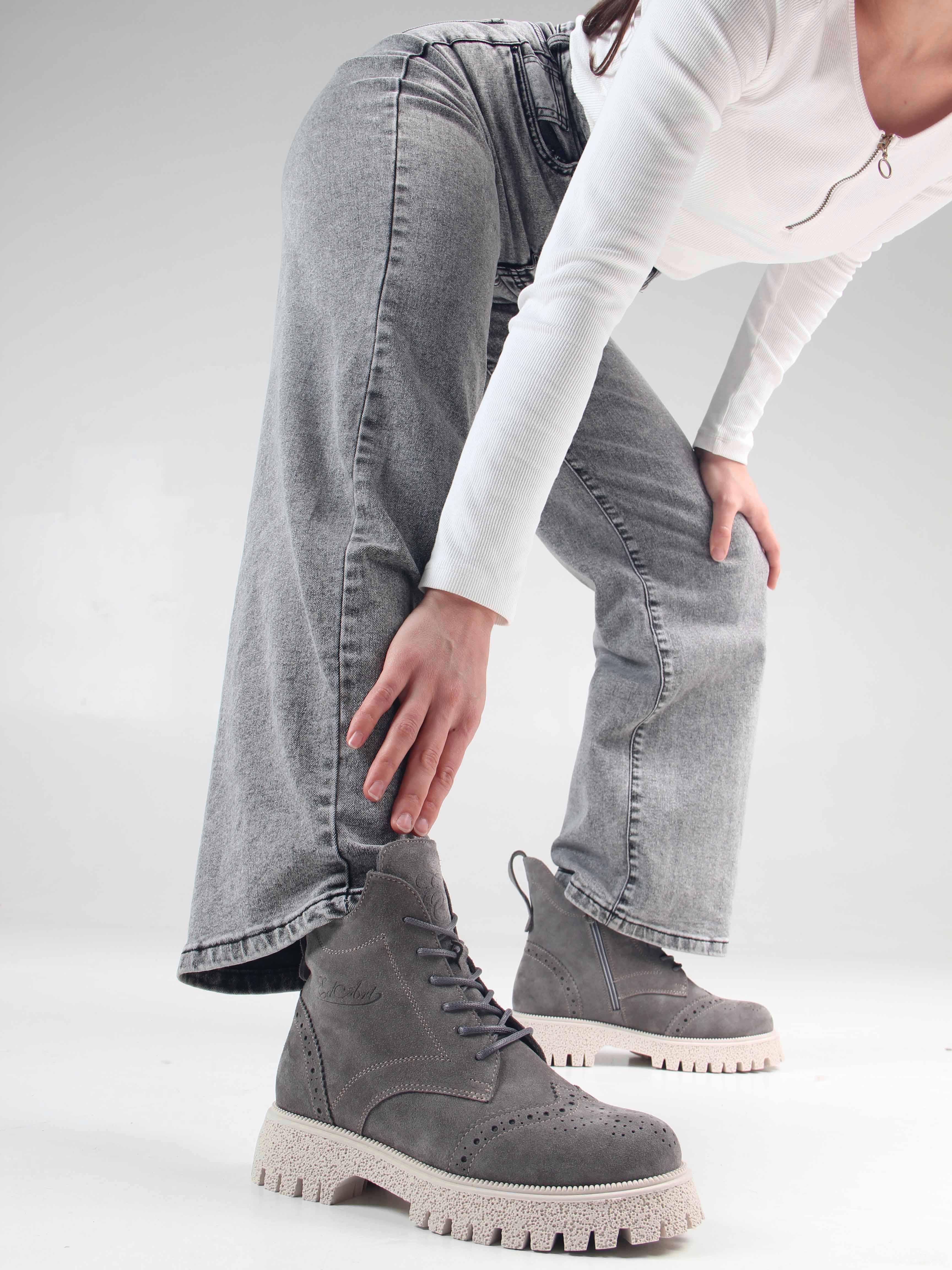 картинка Ботинки ED'ART 338.1541'be. серый замок замша от интернет магазина