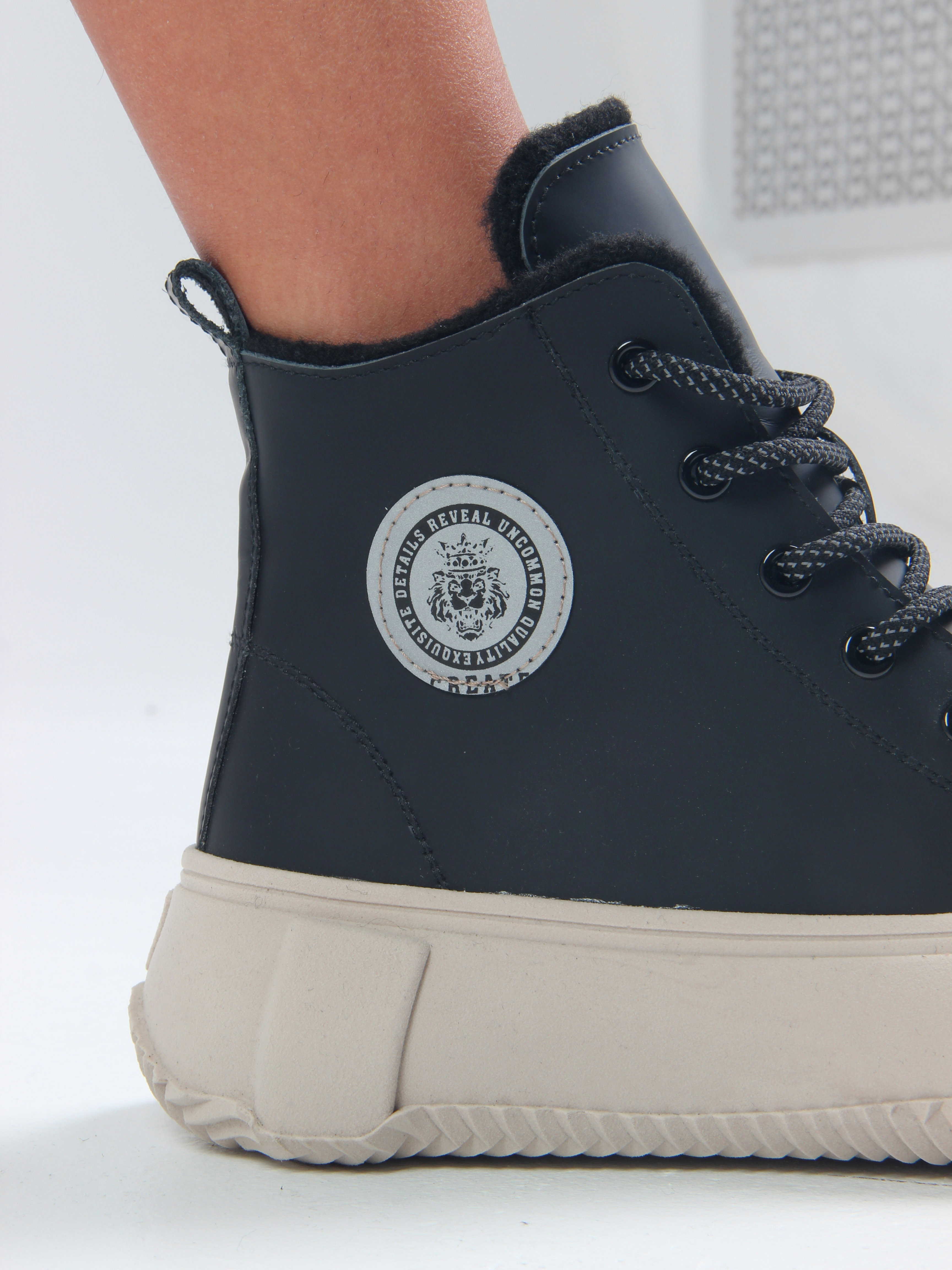 картинка Ботинки ED'ART 217.PODYUM151'be. черный от интернет магазина