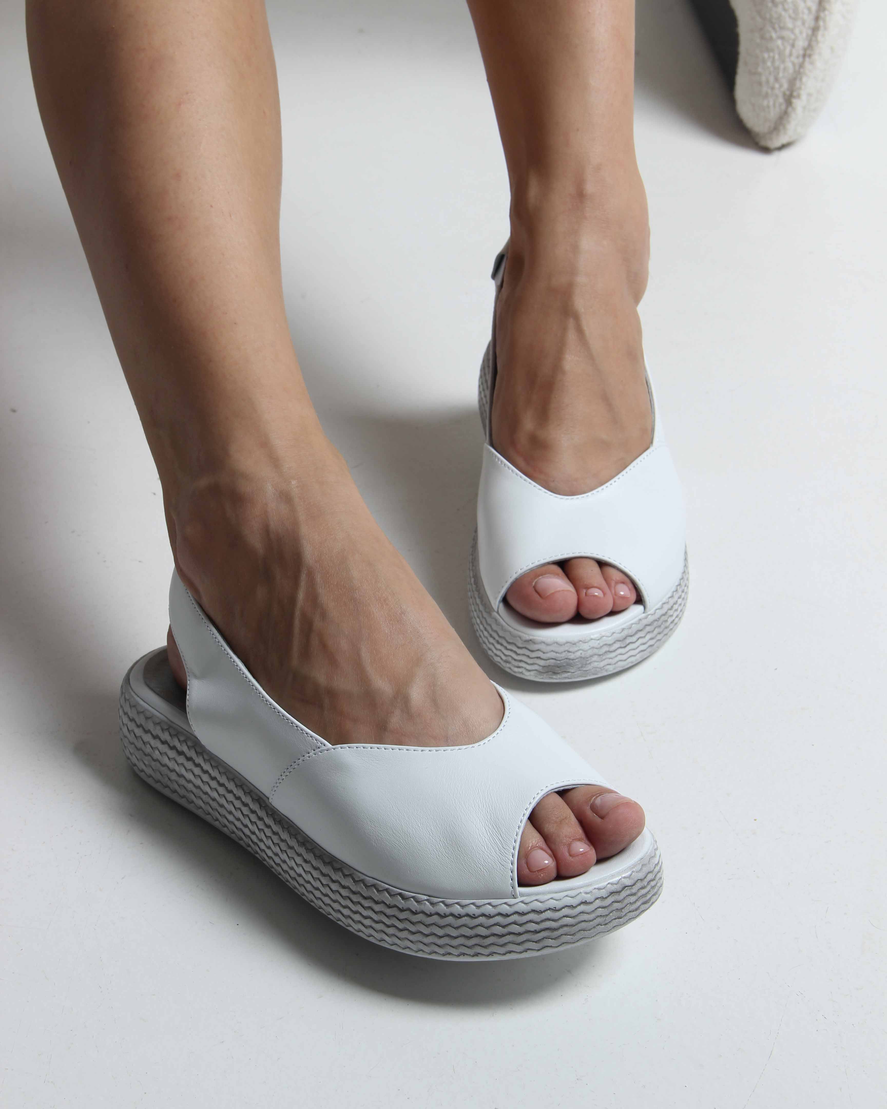 картинка Босоножки ED'ART 1042.2530'w. Белый серый от интернет магазина