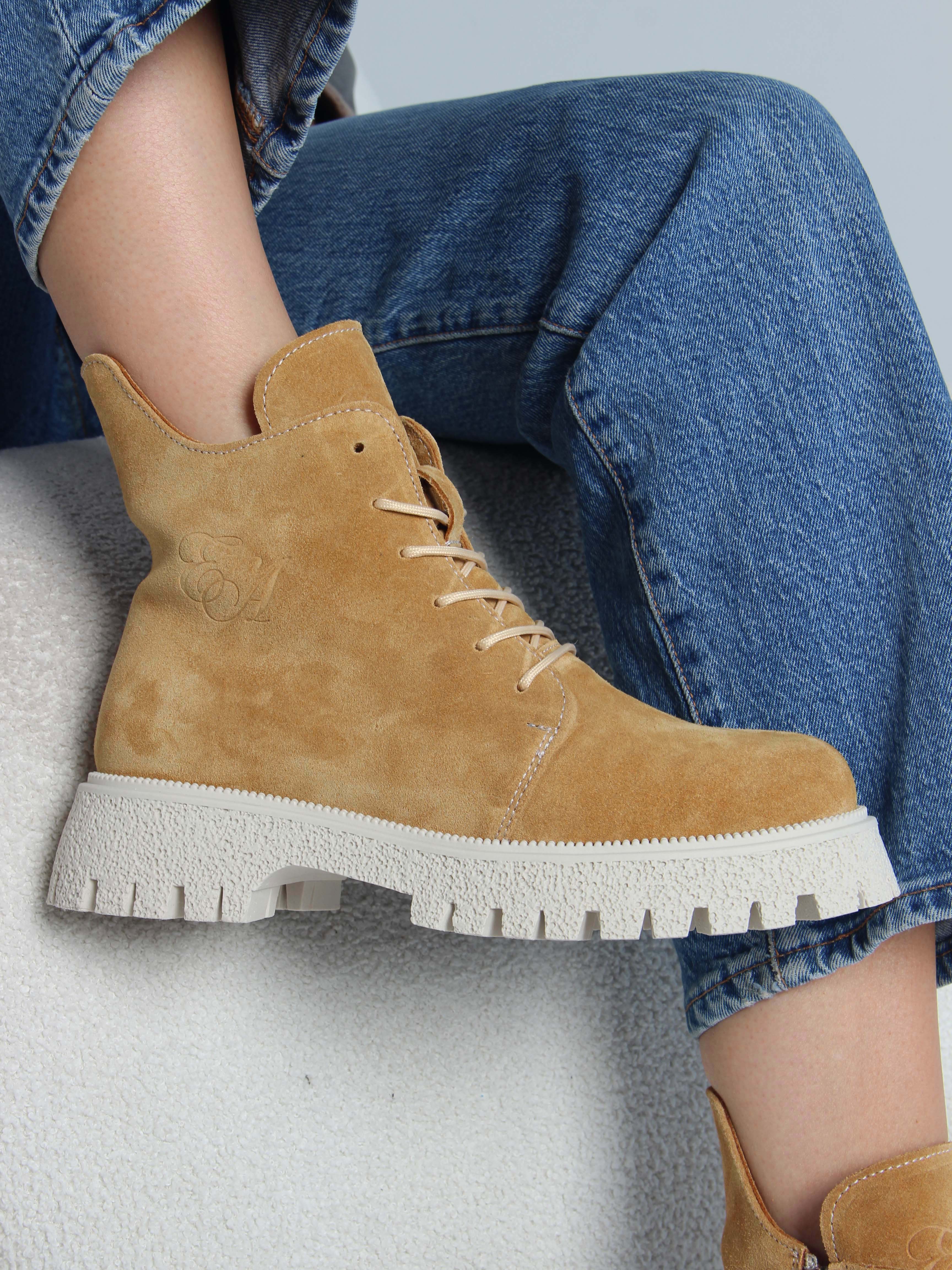 картинка Ботинки ED'ART 228.V.1541'be. светло-желтый замша от интернет магазина