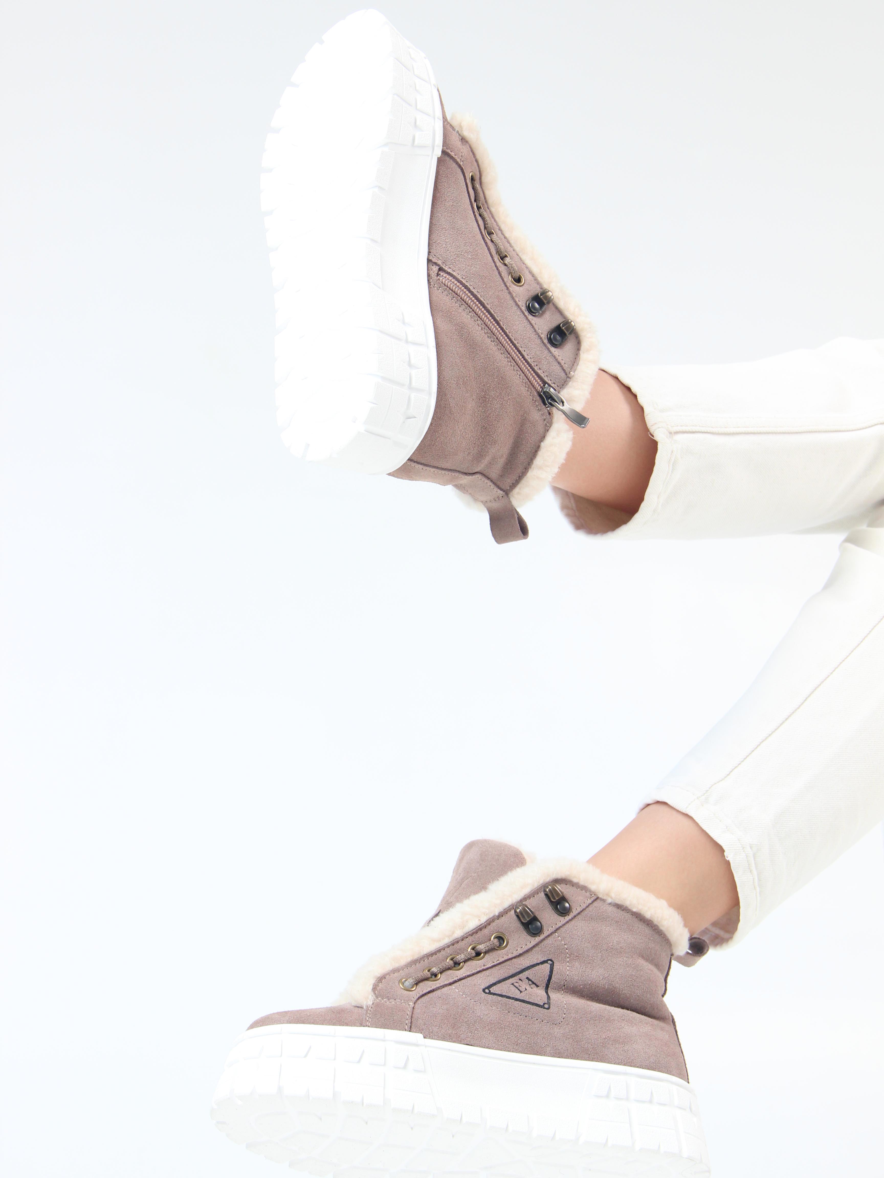 картинка Ботинки ED'ART 243.о.212131'w. Капучино замша от интернет магазина