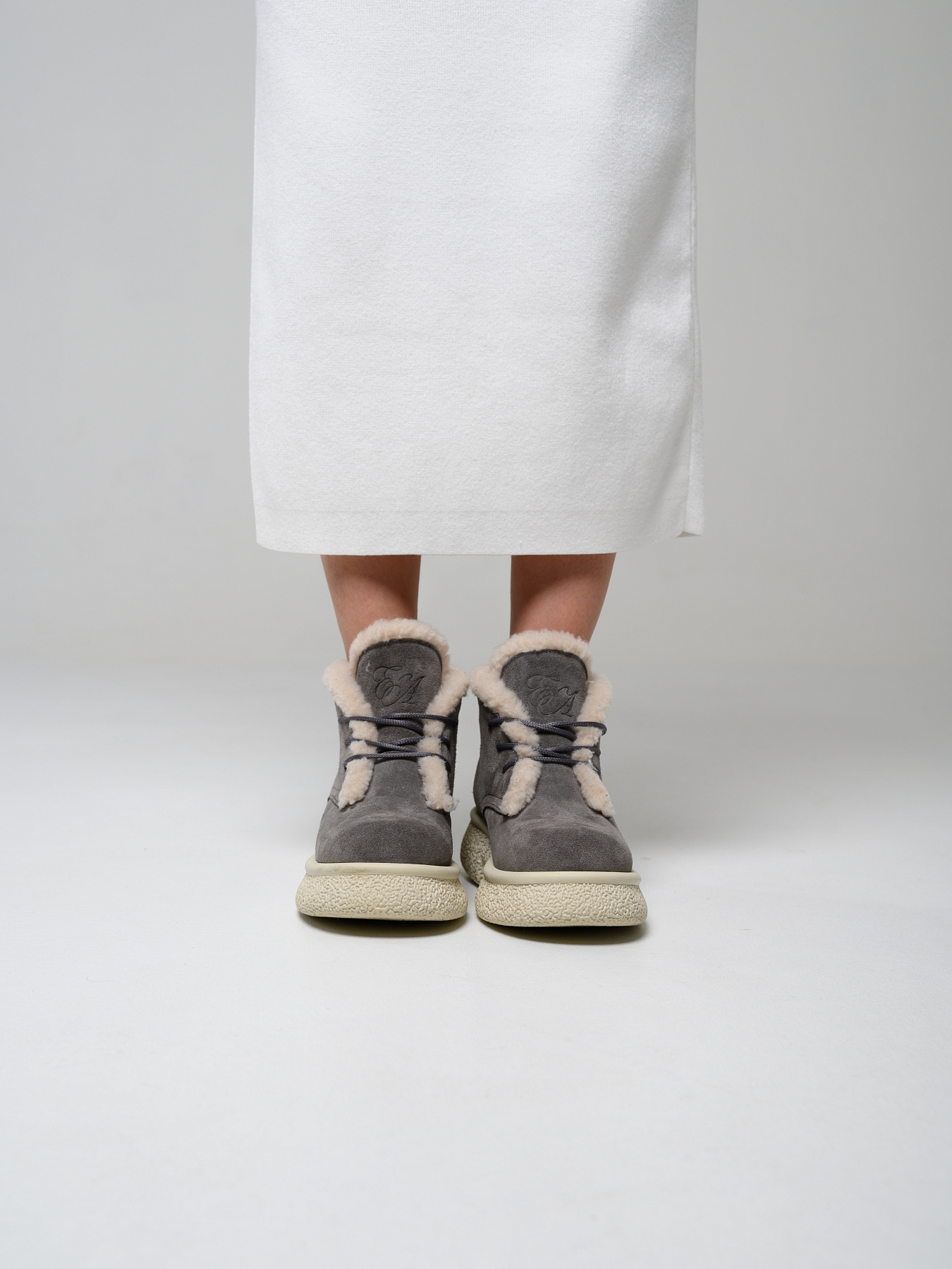 картинка Ботинки ED'ART 308.агата be. серый замок замша+бежевый от интернет магазина