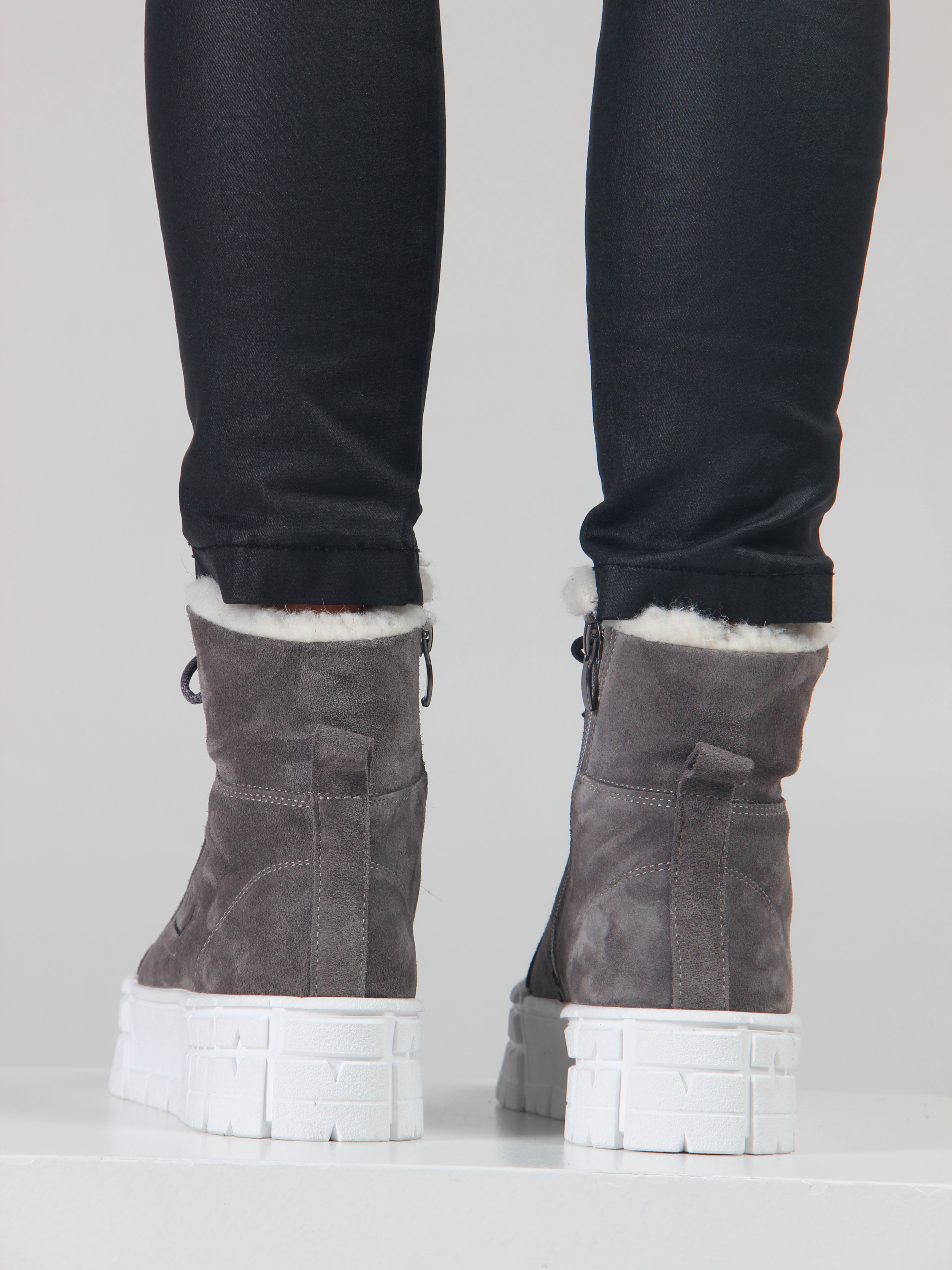 картинка Ботинки ED'ART 216.212131'w. серый замок замша от интернет магазина