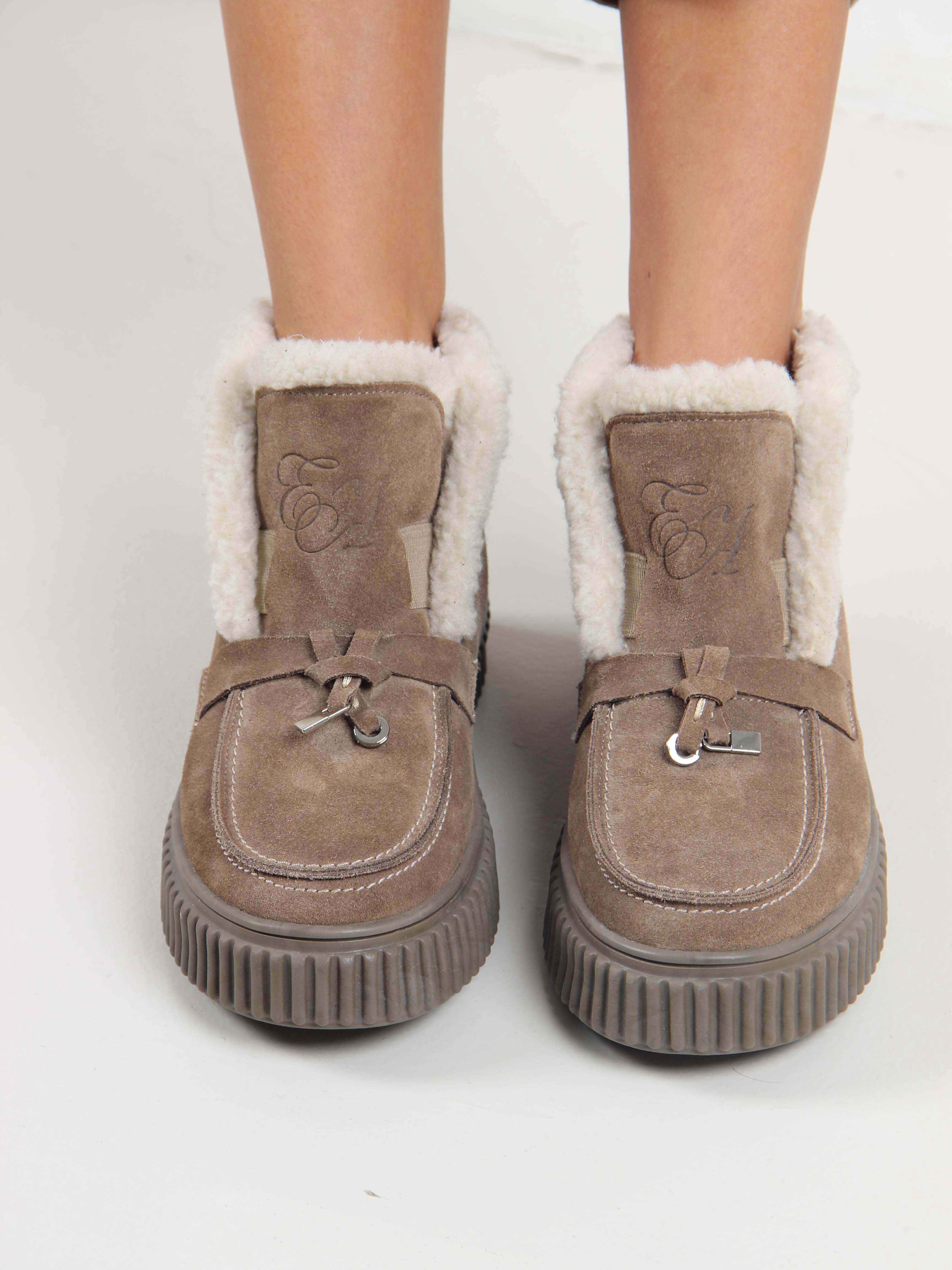 картинка Ботинки ED'ART 307.от11'br. коричневый капучино замша от интернет магазина