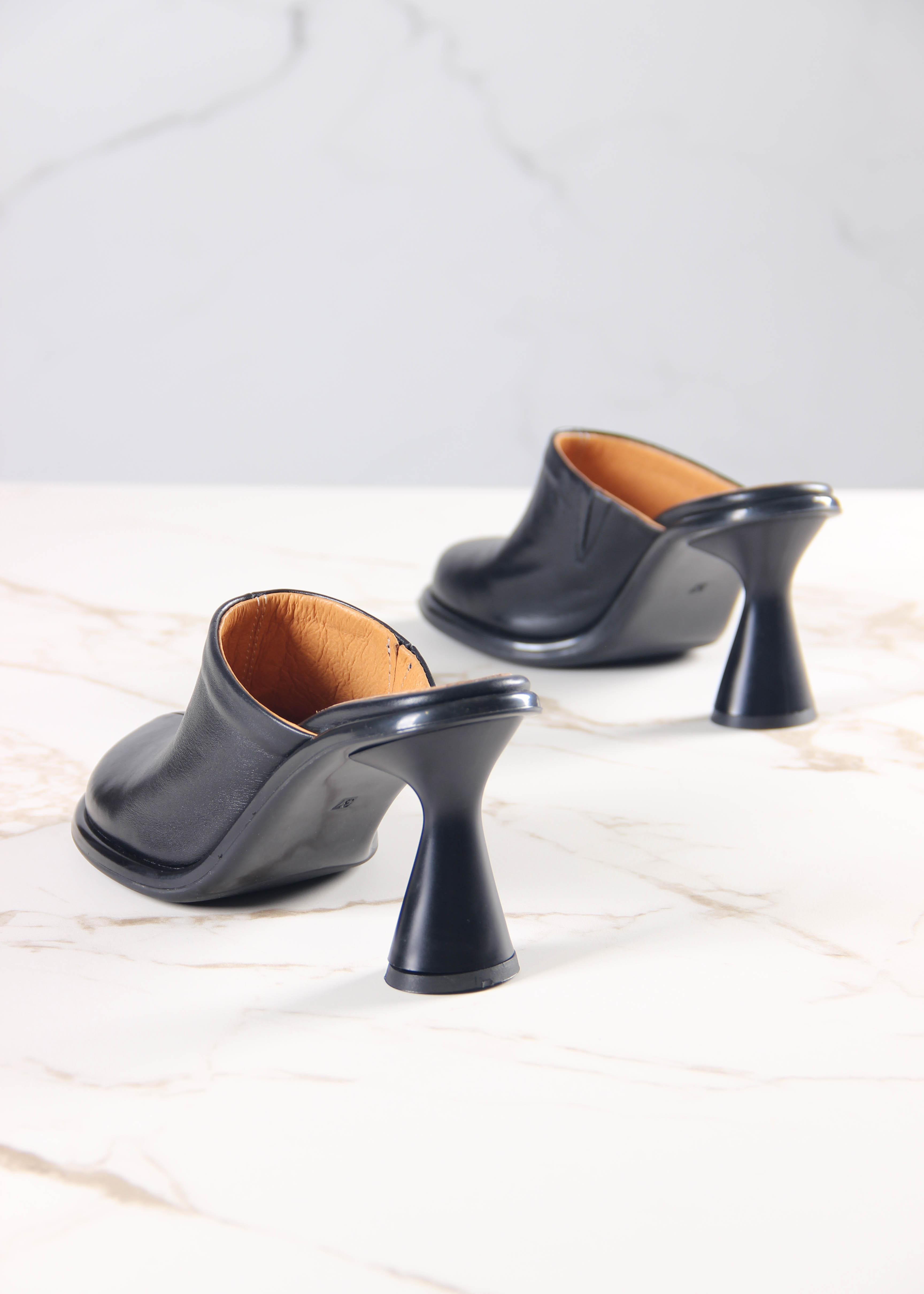 картинка Сабо ED'ART 6112.PODYUM133'bl. черный от интернет магазина