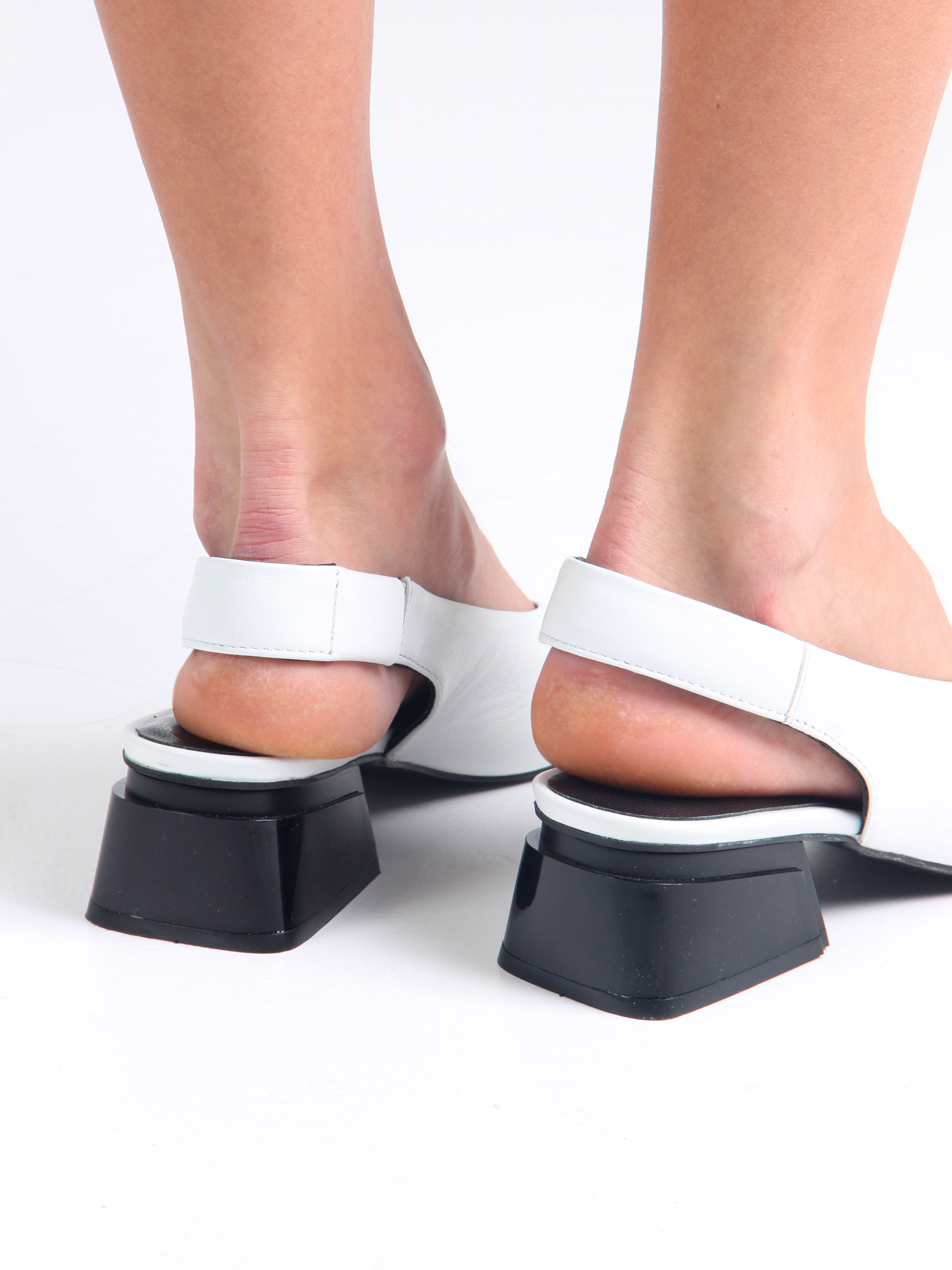 картинка Босоножки ED'ART 4001.647'bl. white от интернет магазина