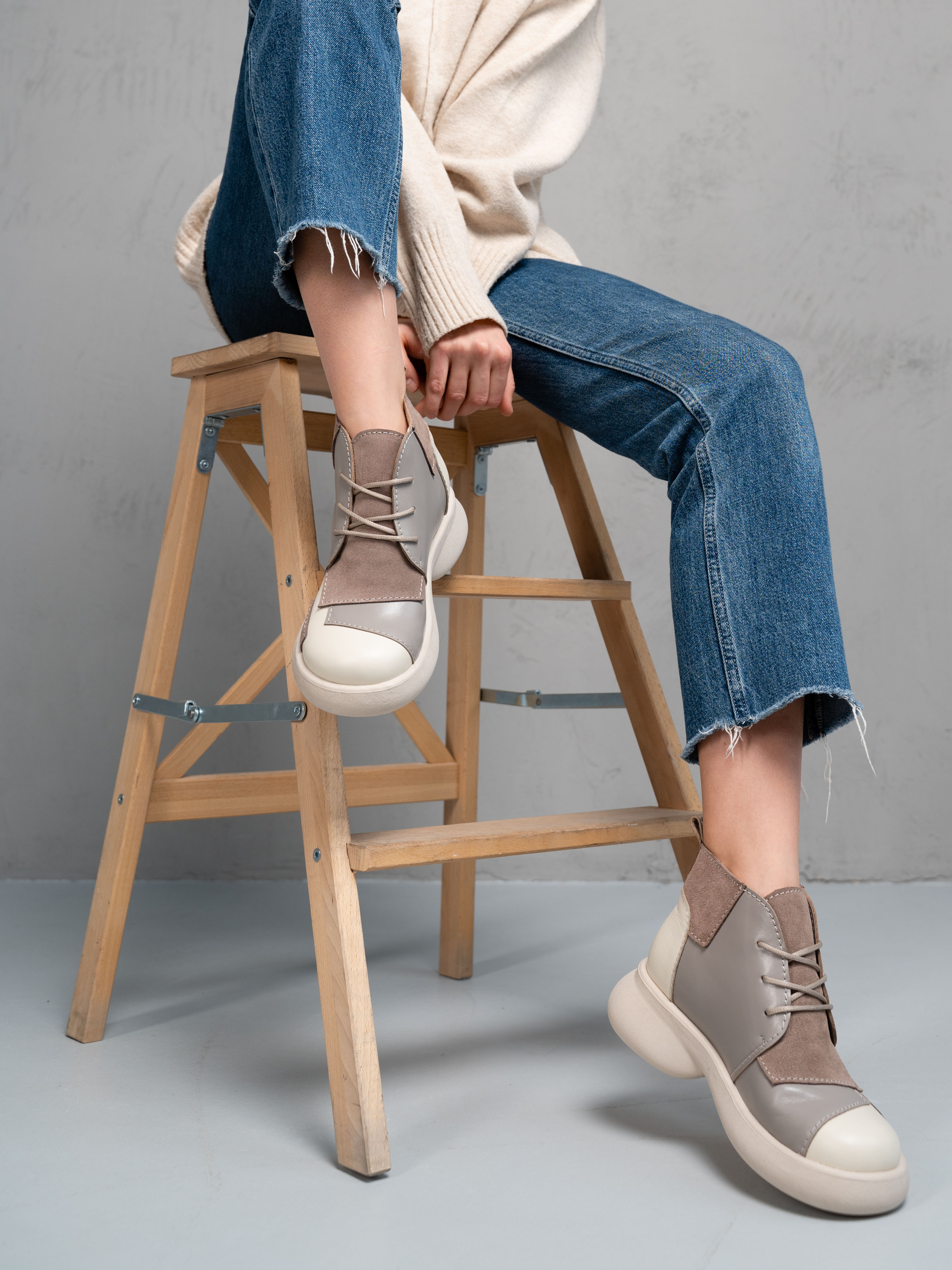 картинка Ботинки  ED'ART 305.927'be. бежевый латте капучино замша от интернет магазина