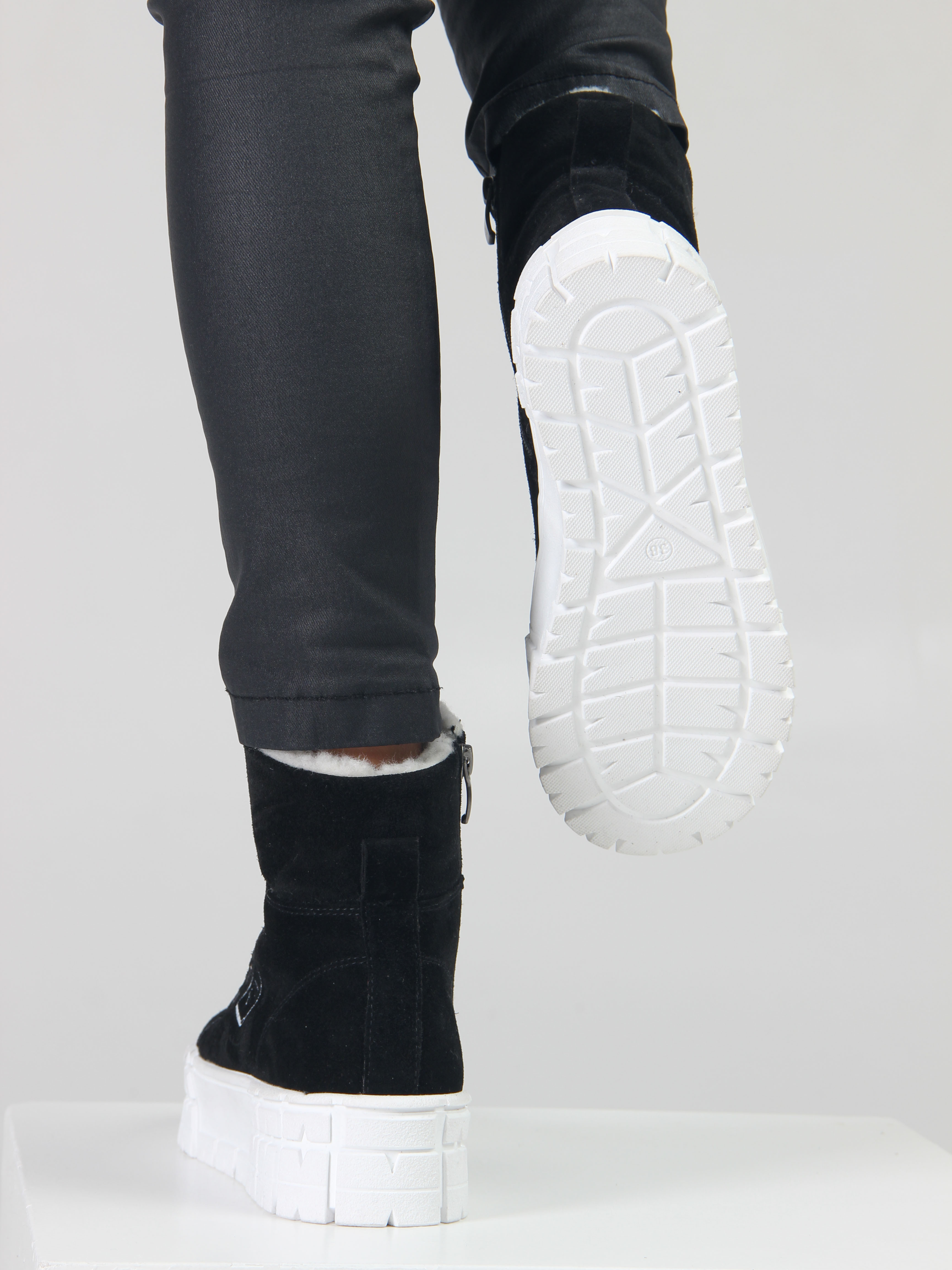 картинка Ботинки ED'ART 216.212131'w. черный замша от интернет магазина