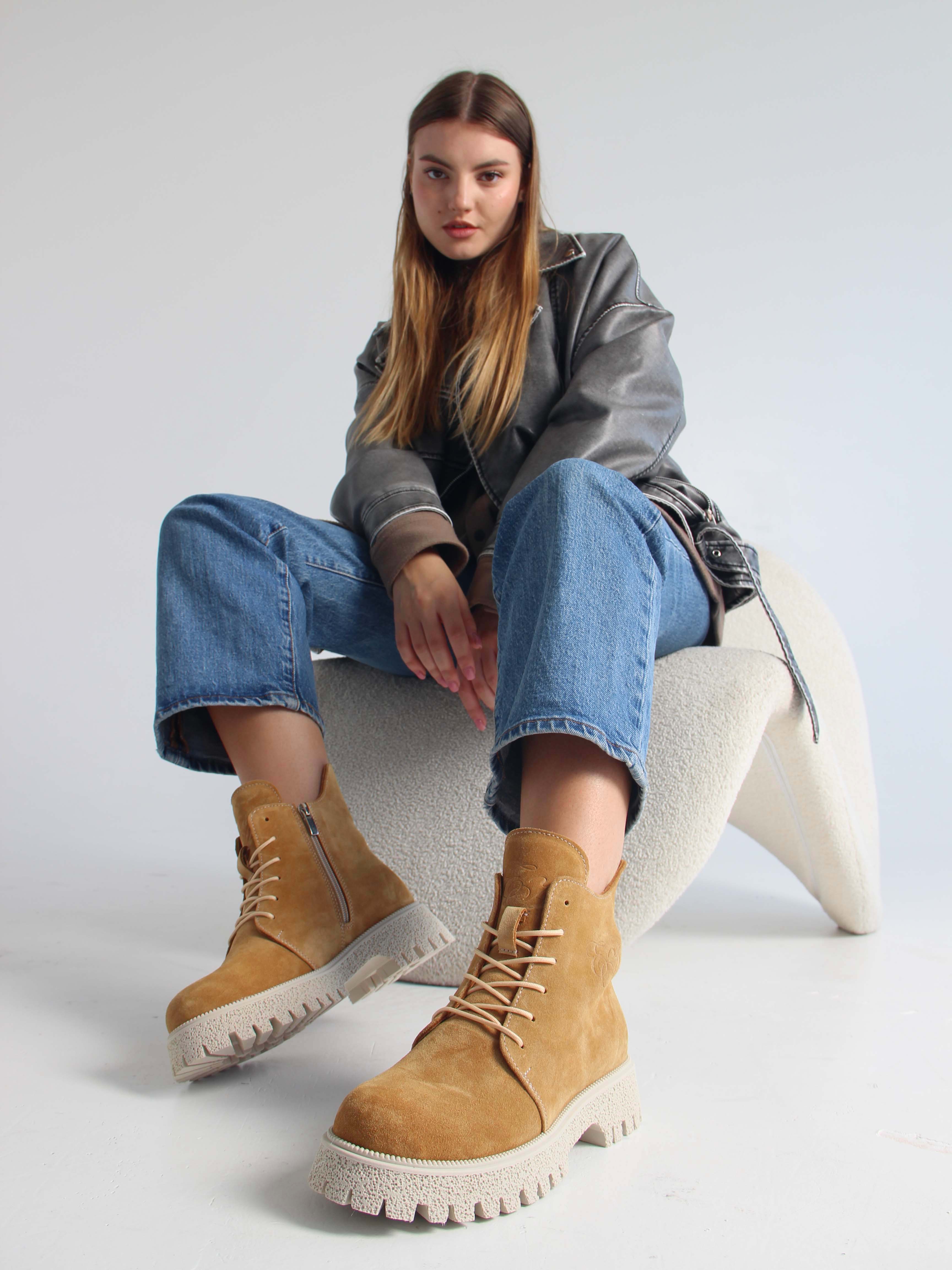 картинка Ботинки ED'ART 228.V.1541'be. светло-желтый замша от интернет магазина