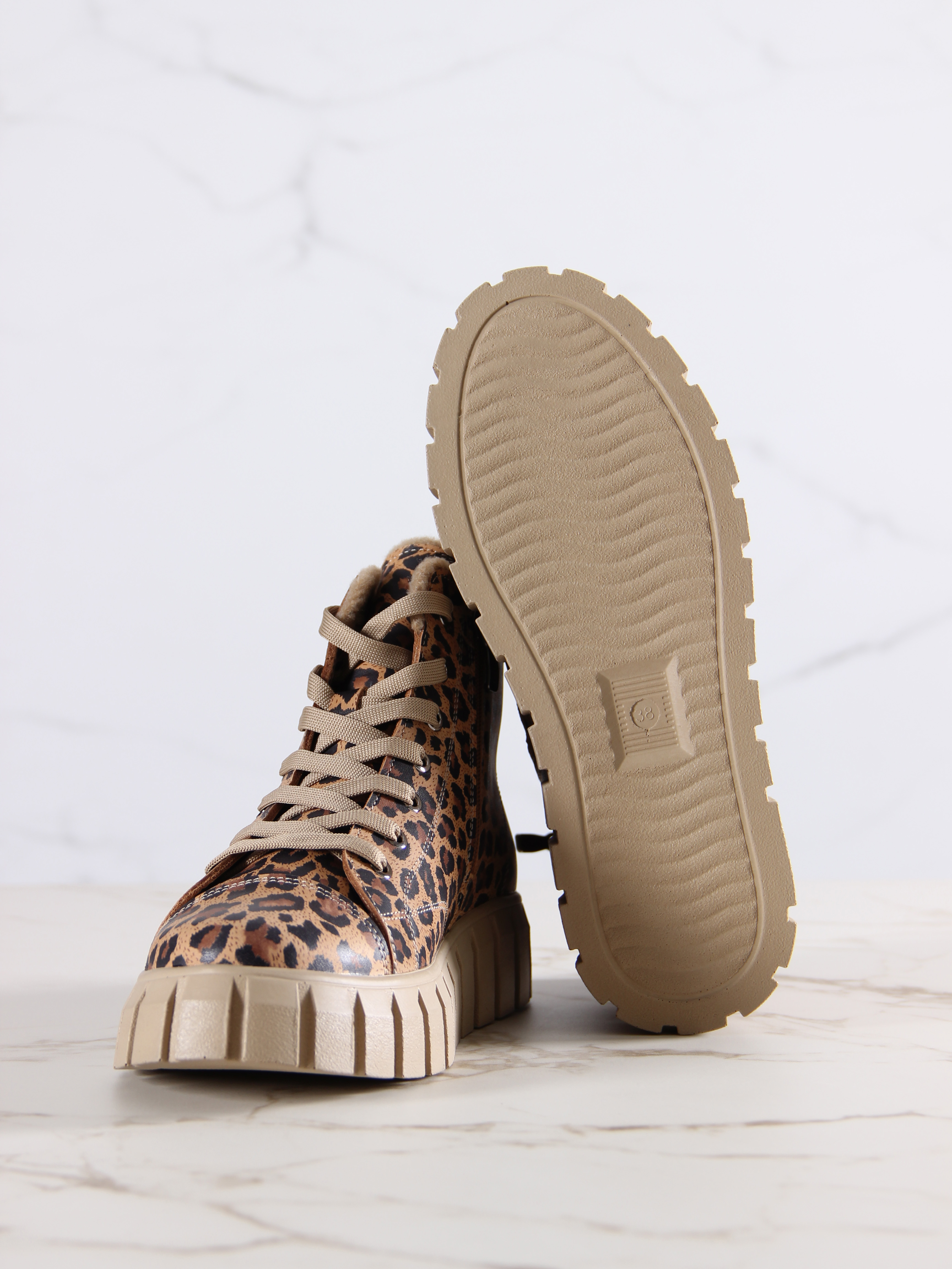 картинка Ботинки ED'ART 217.91505'be. Коричневый леопард от интернет магазина