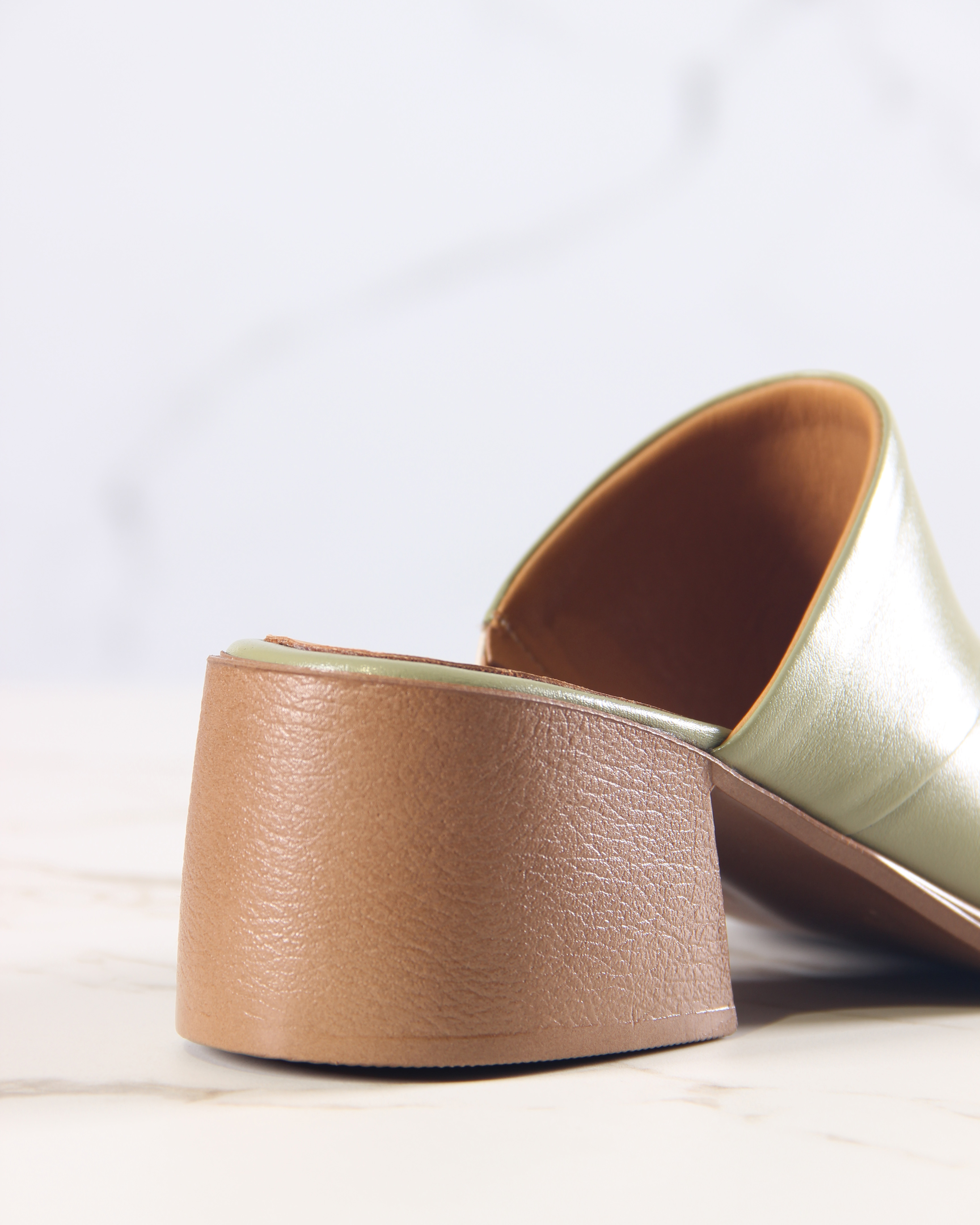 картинка Сабо ED'ART 5300.23663'be. Олива орех от интернет магазина