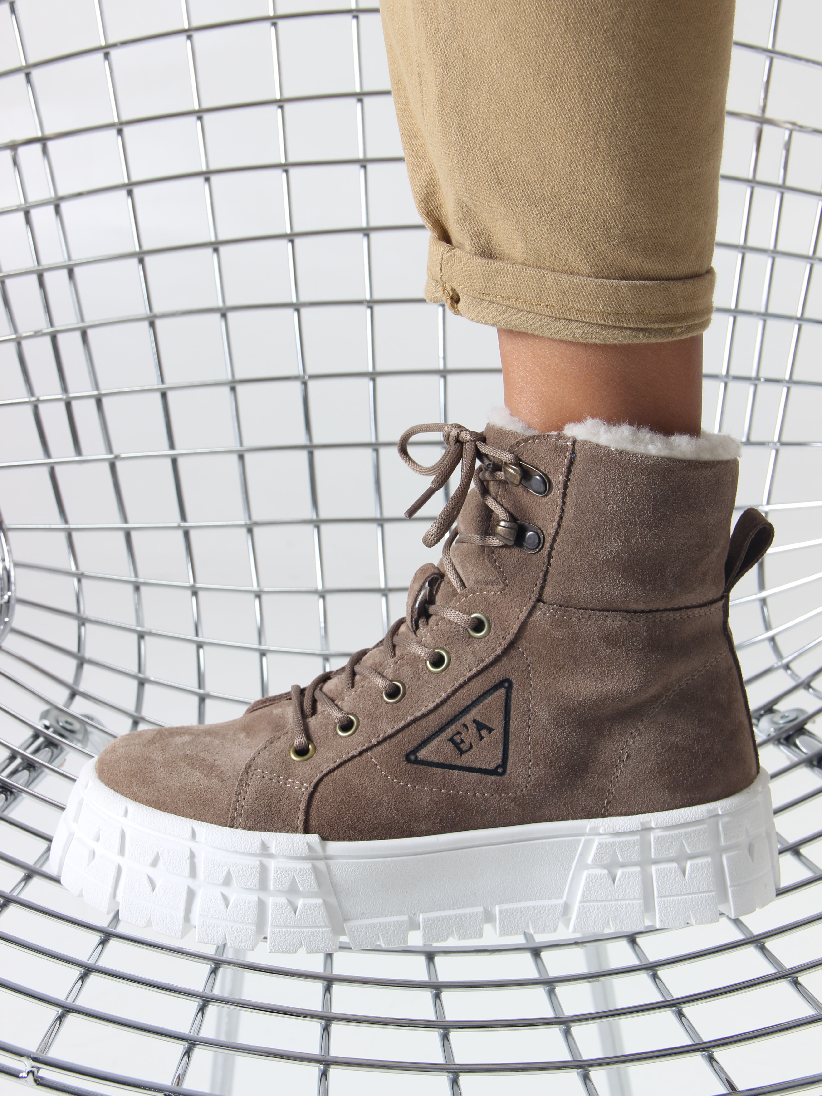 картинка Ботинки ED'ART 216.212131'w. коричневый капучино замша от интернет магазина