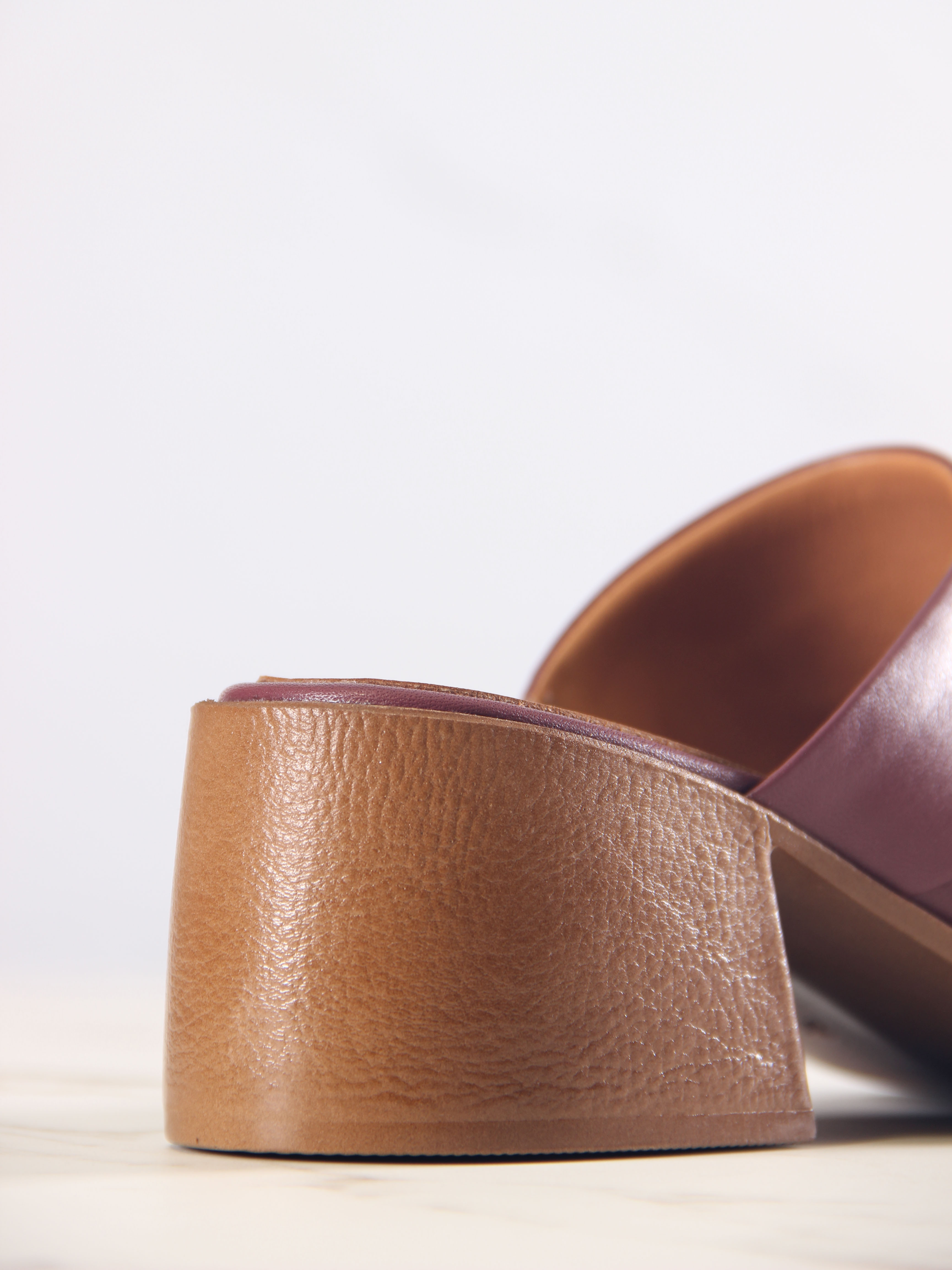 картинка Сабо ED'ART 5300.23663'be. Гнилая вишня от интернет магазина