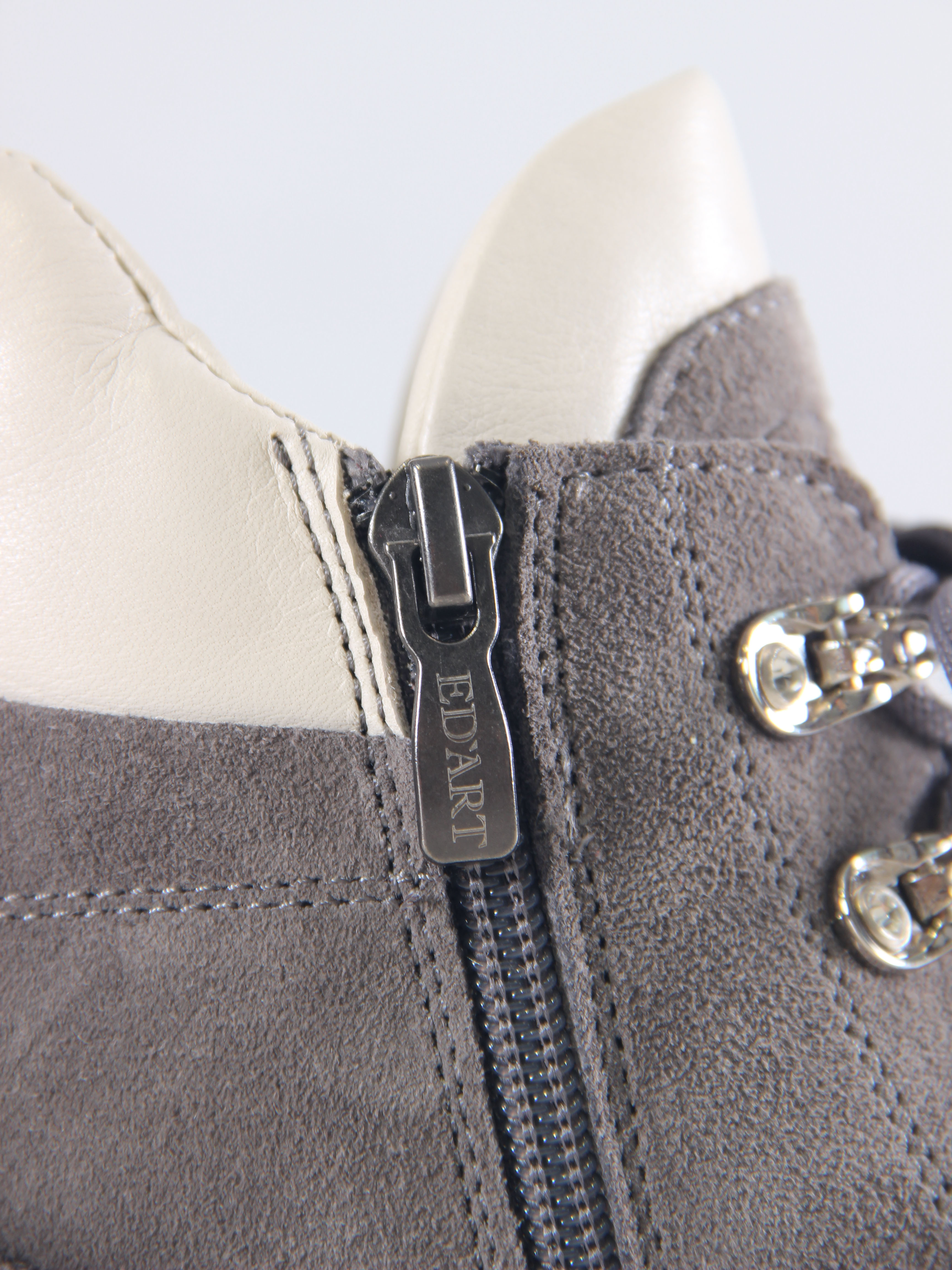 картинка Ботинки ED'ART 261.uno9'gr. Серый замок замша+бежевый от интернет магазина