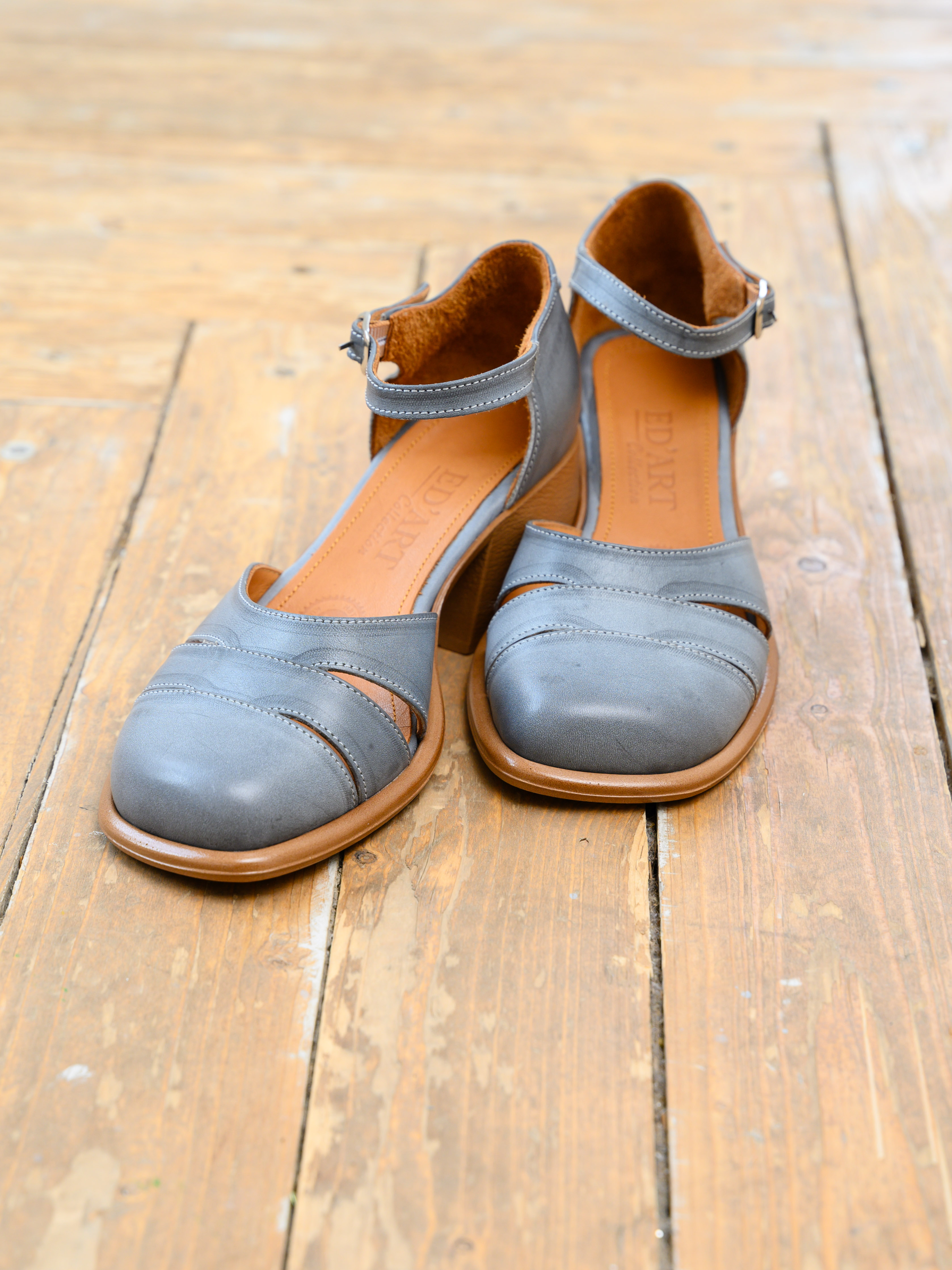 картинка Босоножки ED'ART 5032.23663'be. Серый вакса+коричневый от интернет магазина