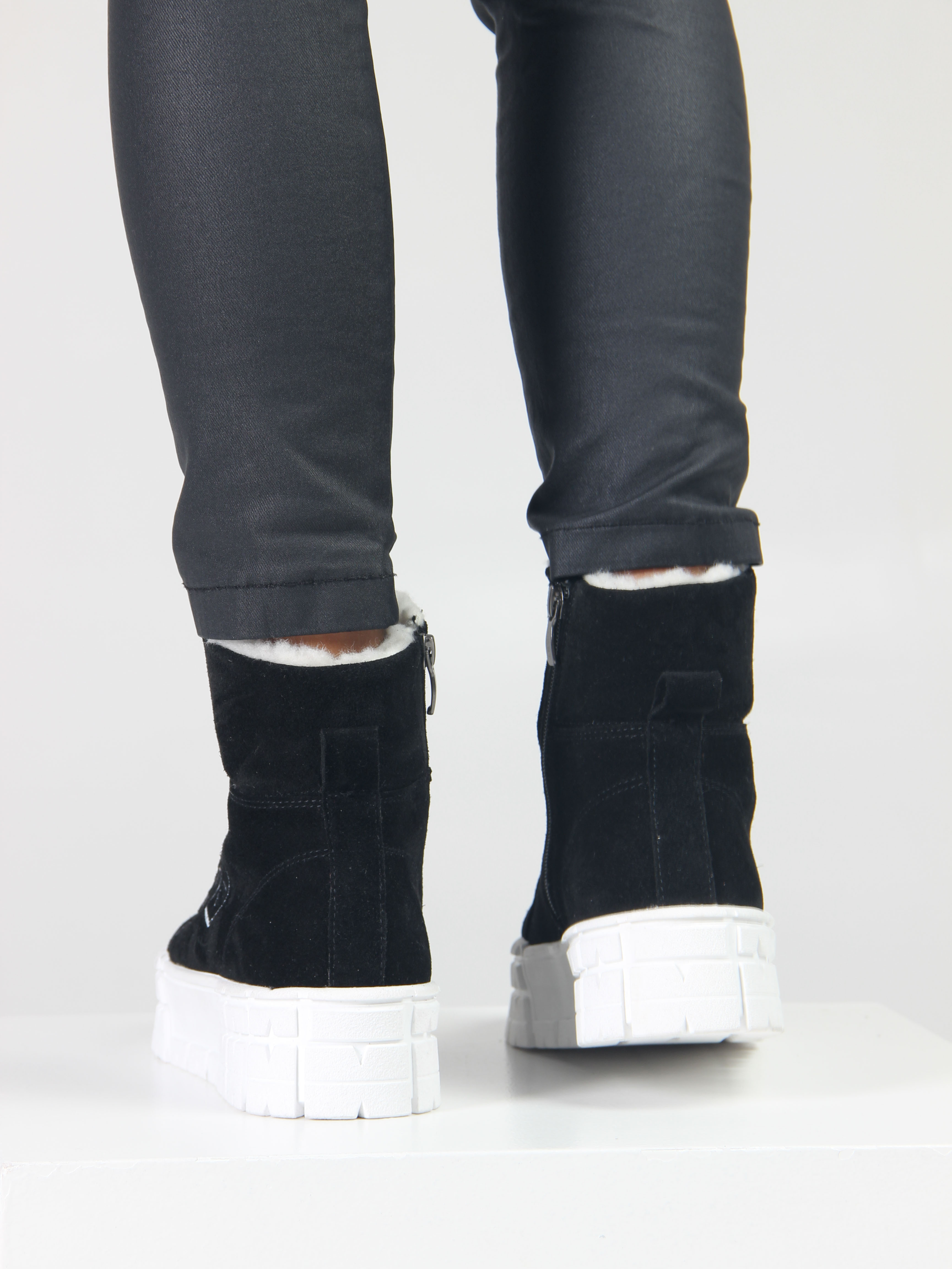 картинка Ботинки ED'ART 216.212131'w. черный замша от интернет магазина