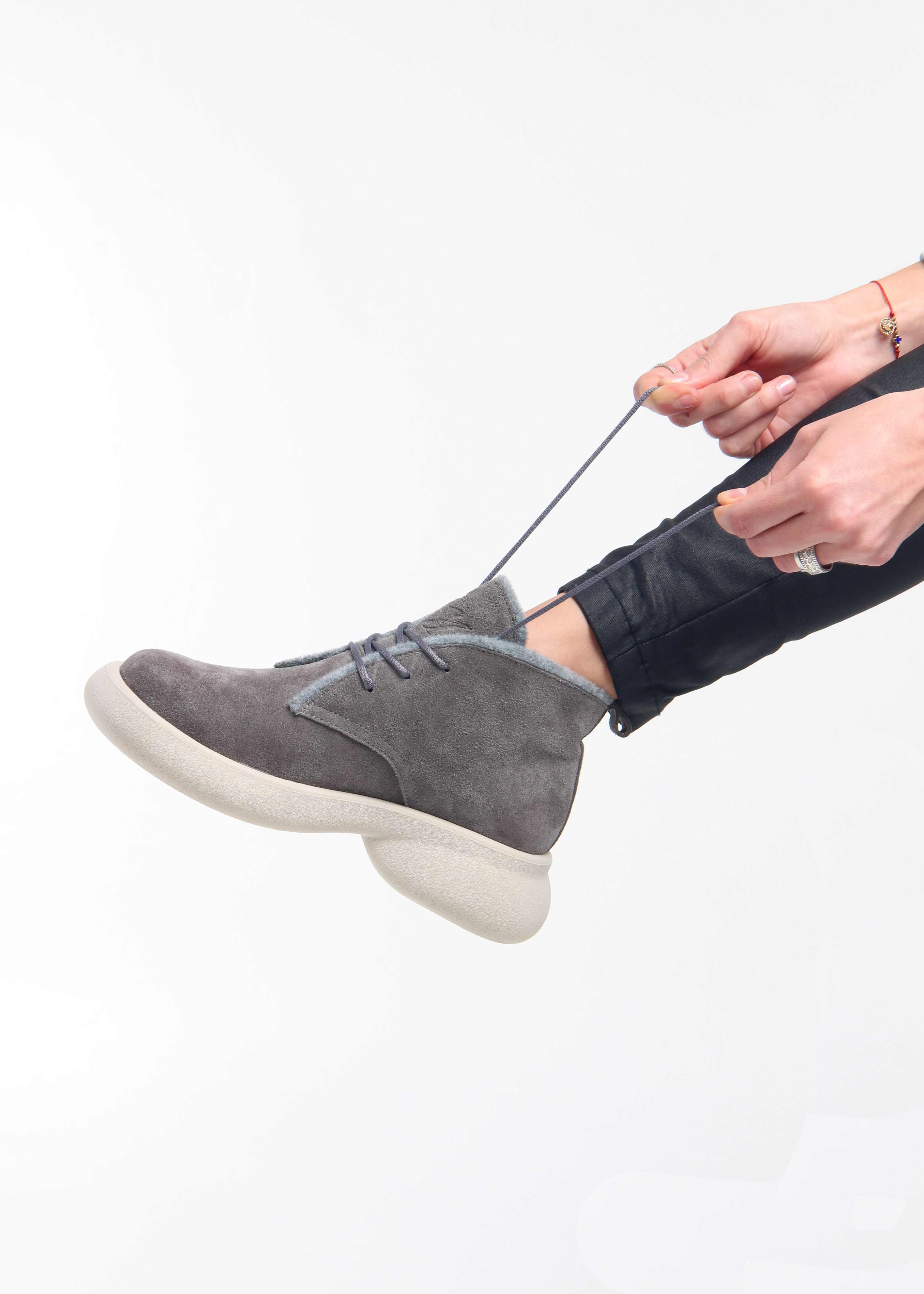 картинка Ботинки  ED'ART 308.927'be. серый замок замша от интернет магазина