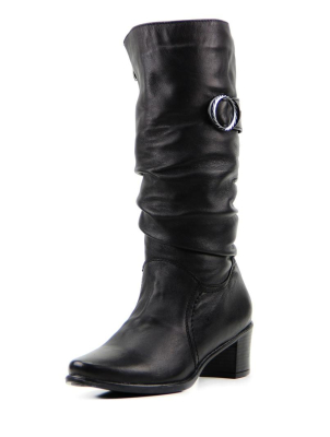 Черные сапоги