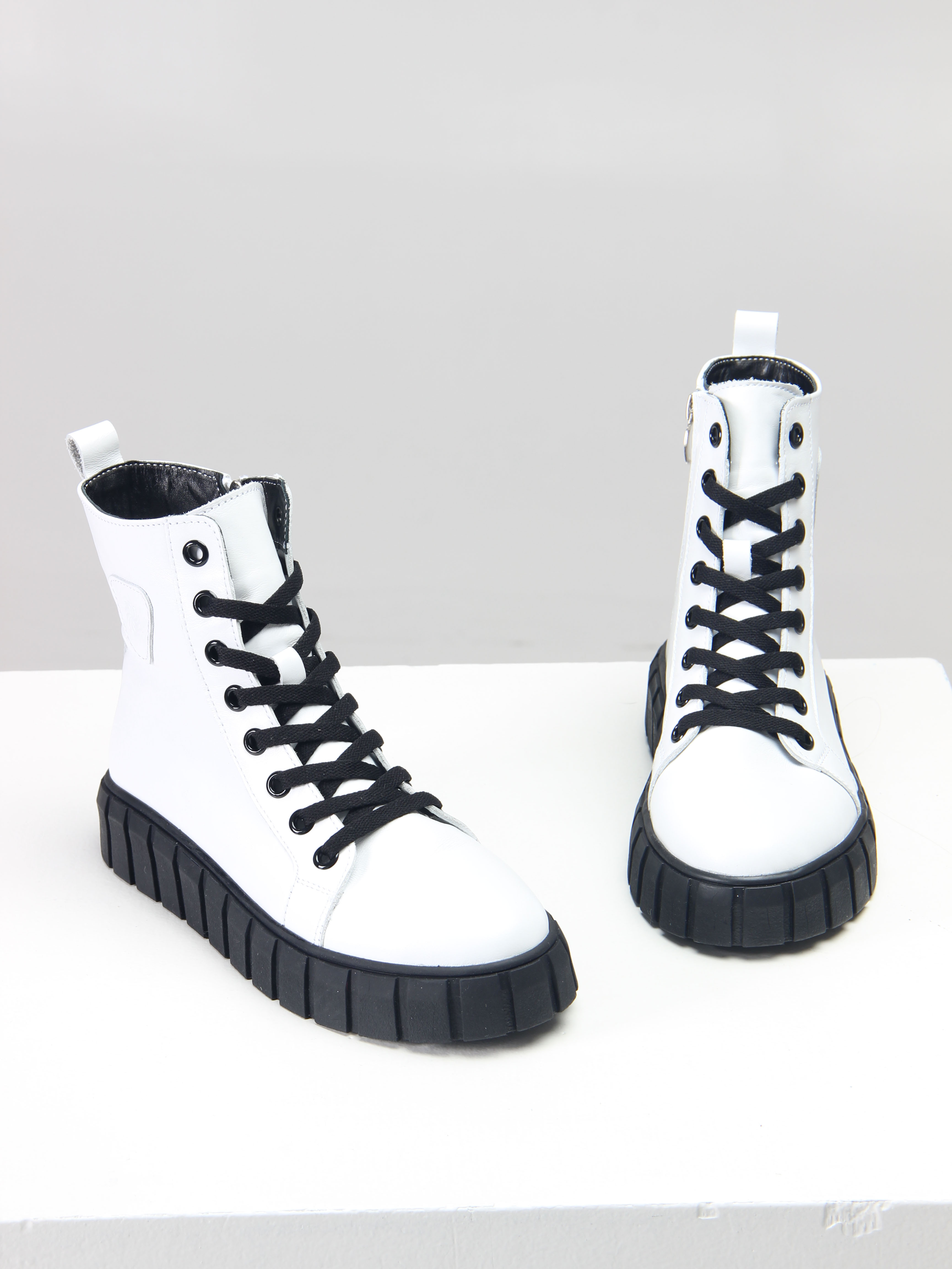 картинка Ботинки ED'ART 214.1918'bl. white от интернет магазина