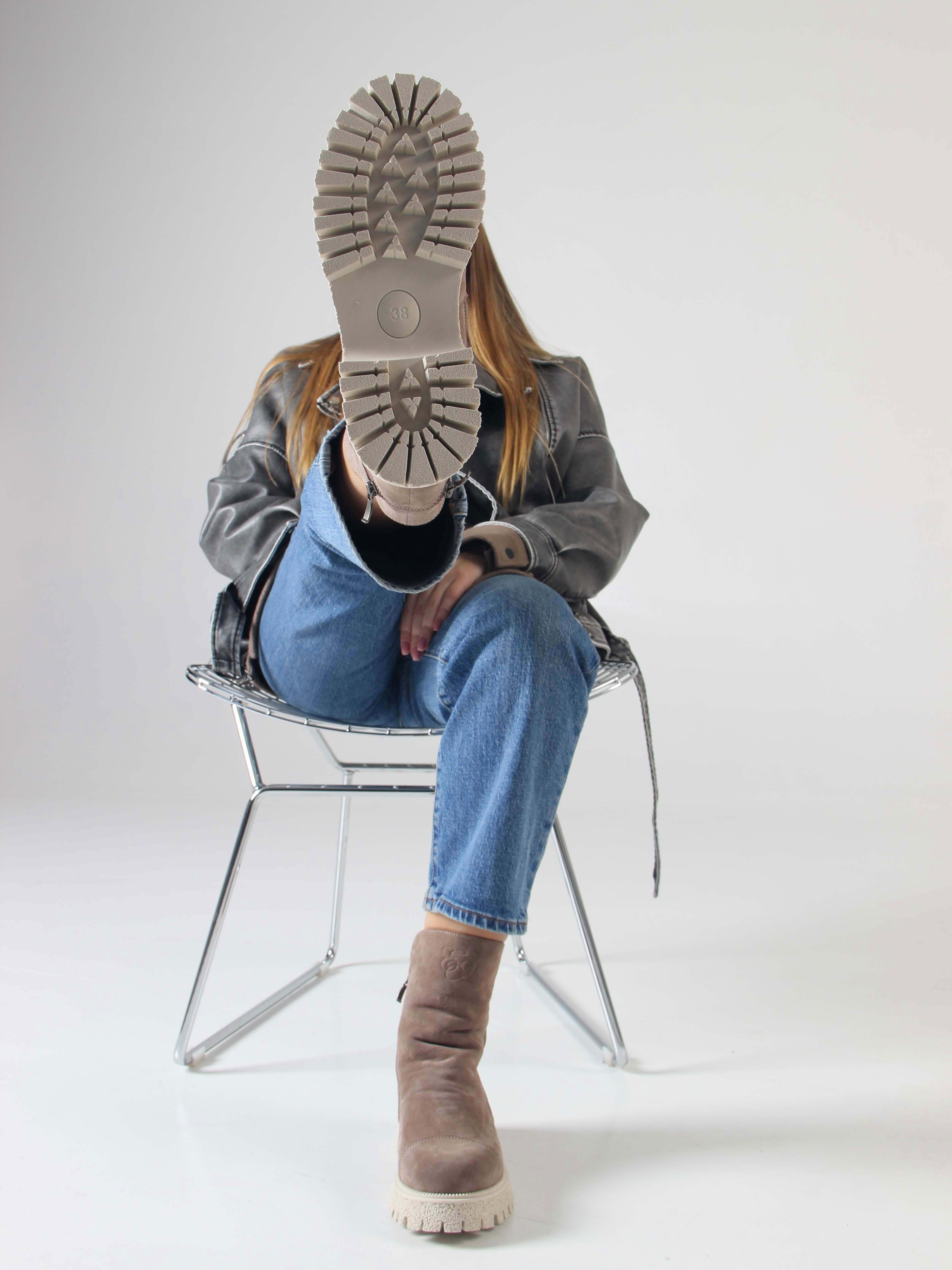 картинка Ботинки ED'ART 233.1541'be. Капучино замша от интернет магазина