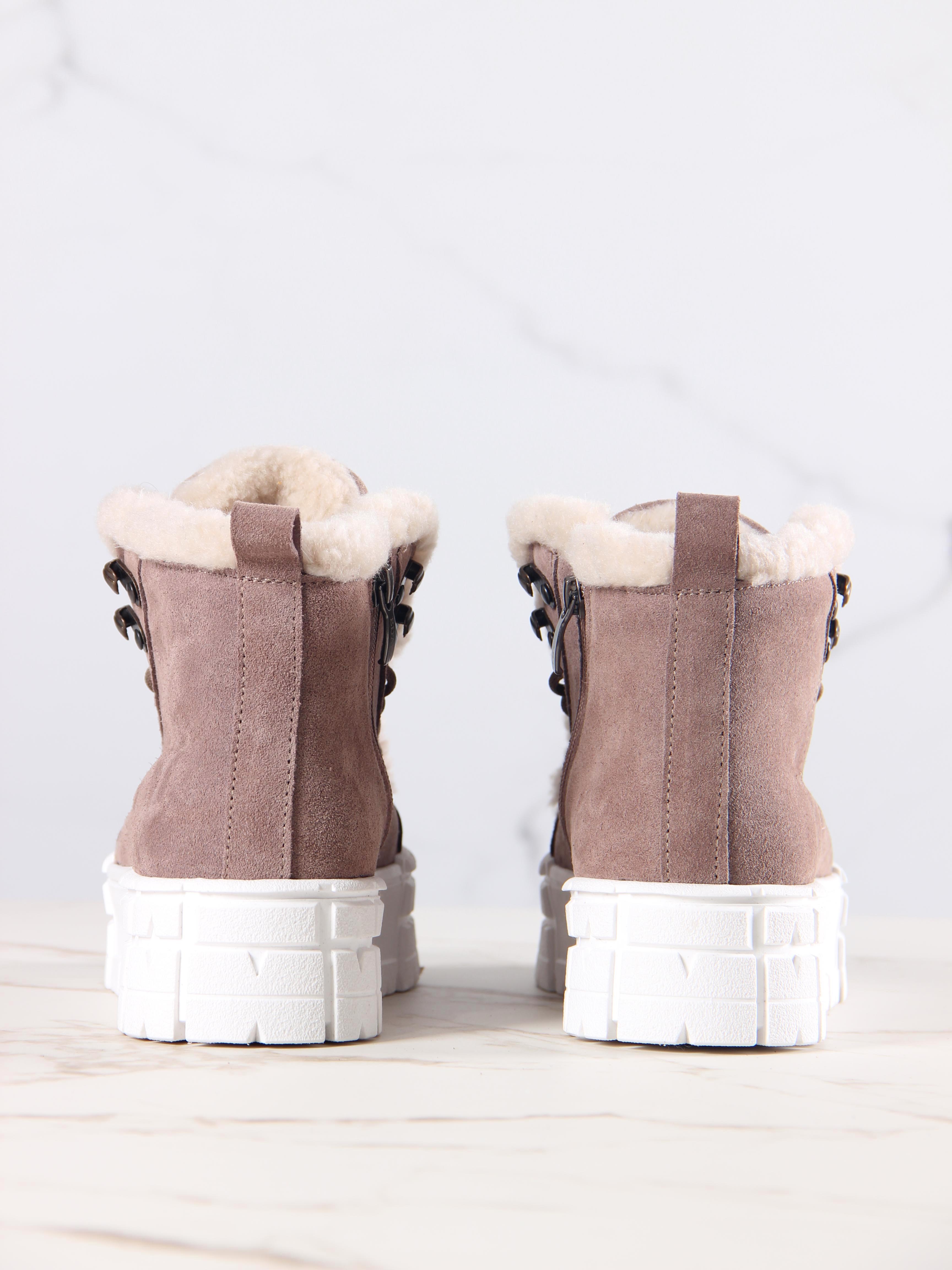 картинка Ботинки ED'ART 243.о.212131'w. Капучино замша от интернет магазина