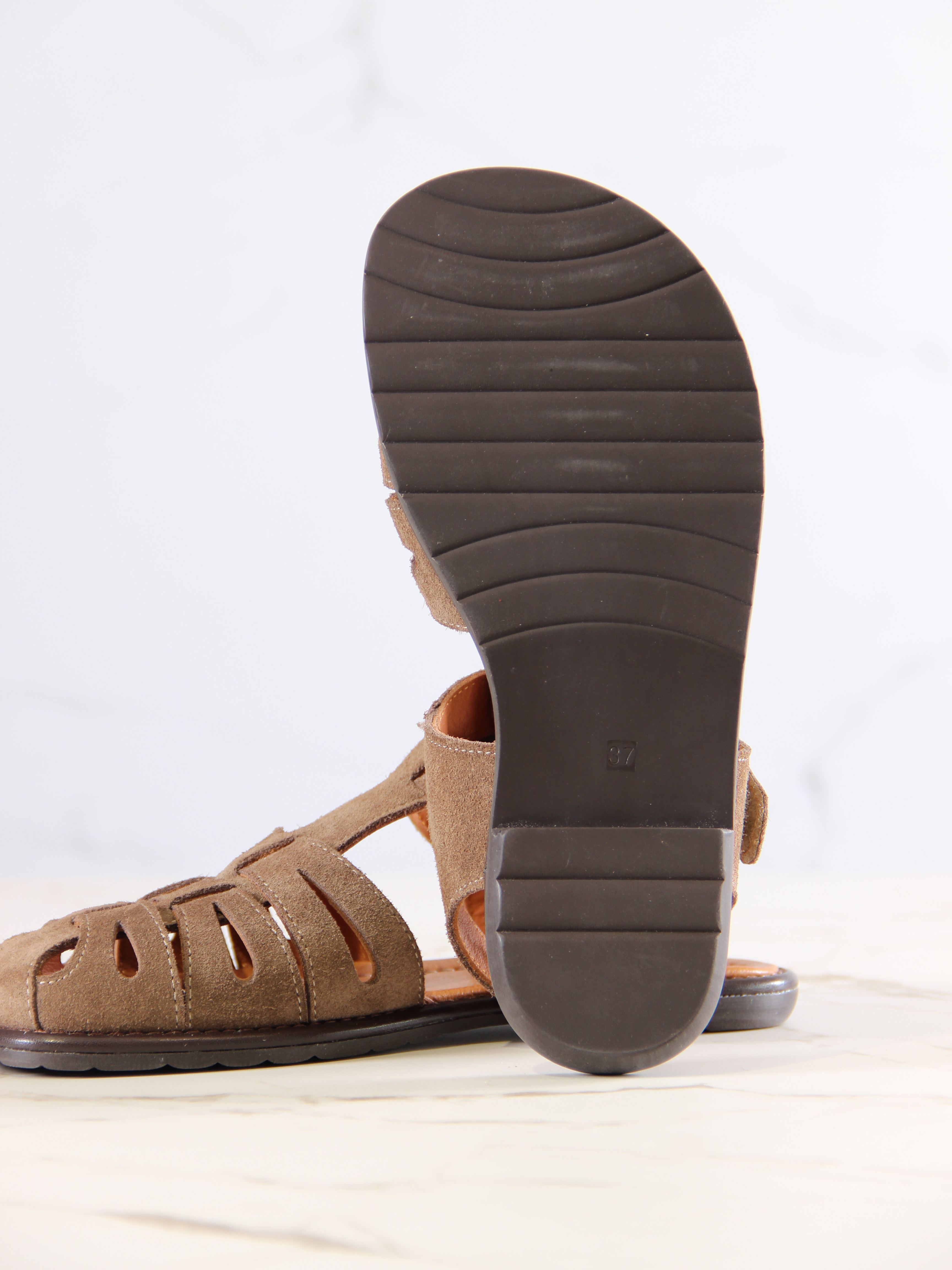 картинка Босоножки ED'ART 1036.подиум178'br.Серо-коричневая замша от интернет магазина