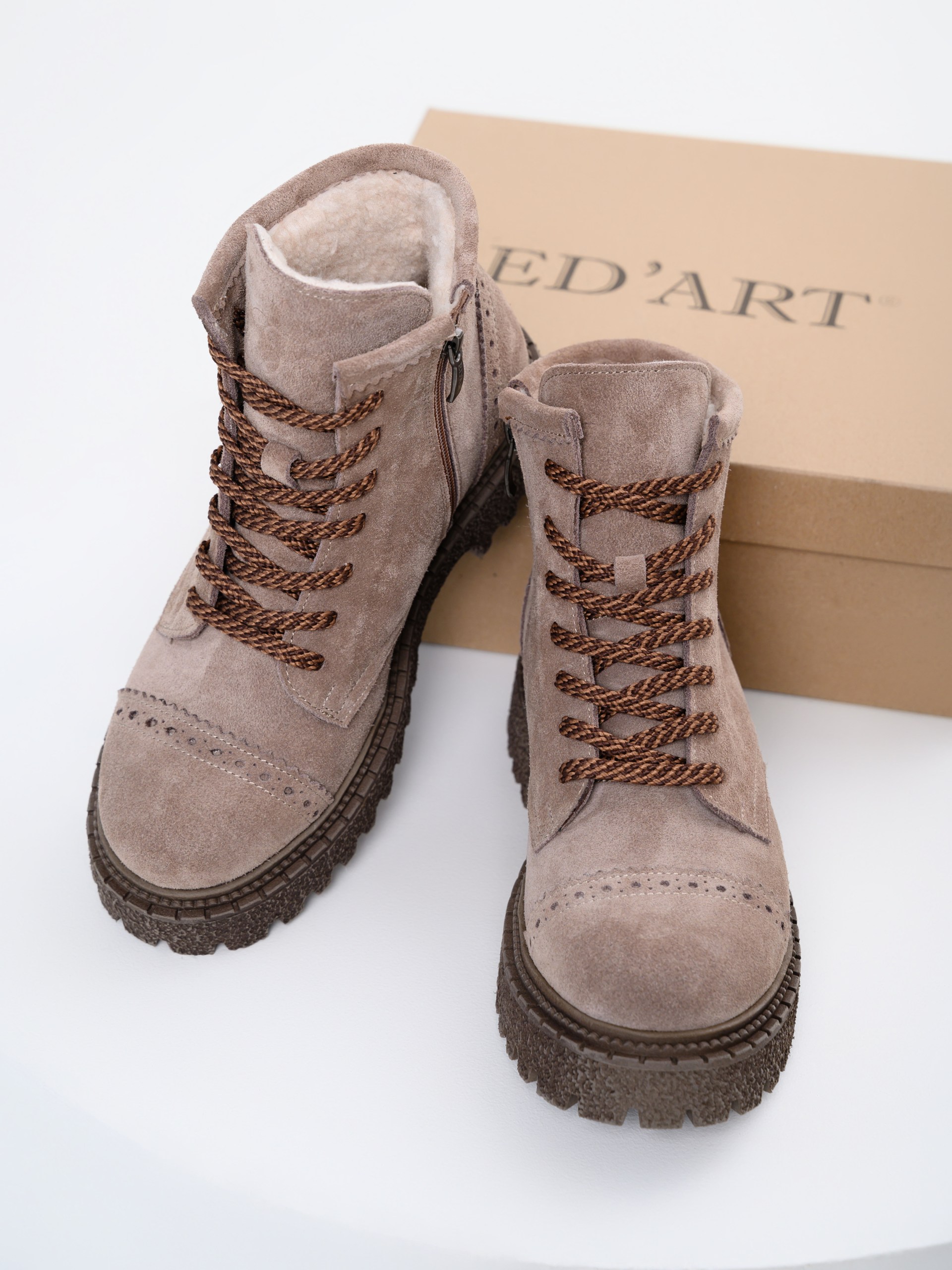 картинка Ботинки ED'ART 319.22511'br. Капучино замша от интернет магазина