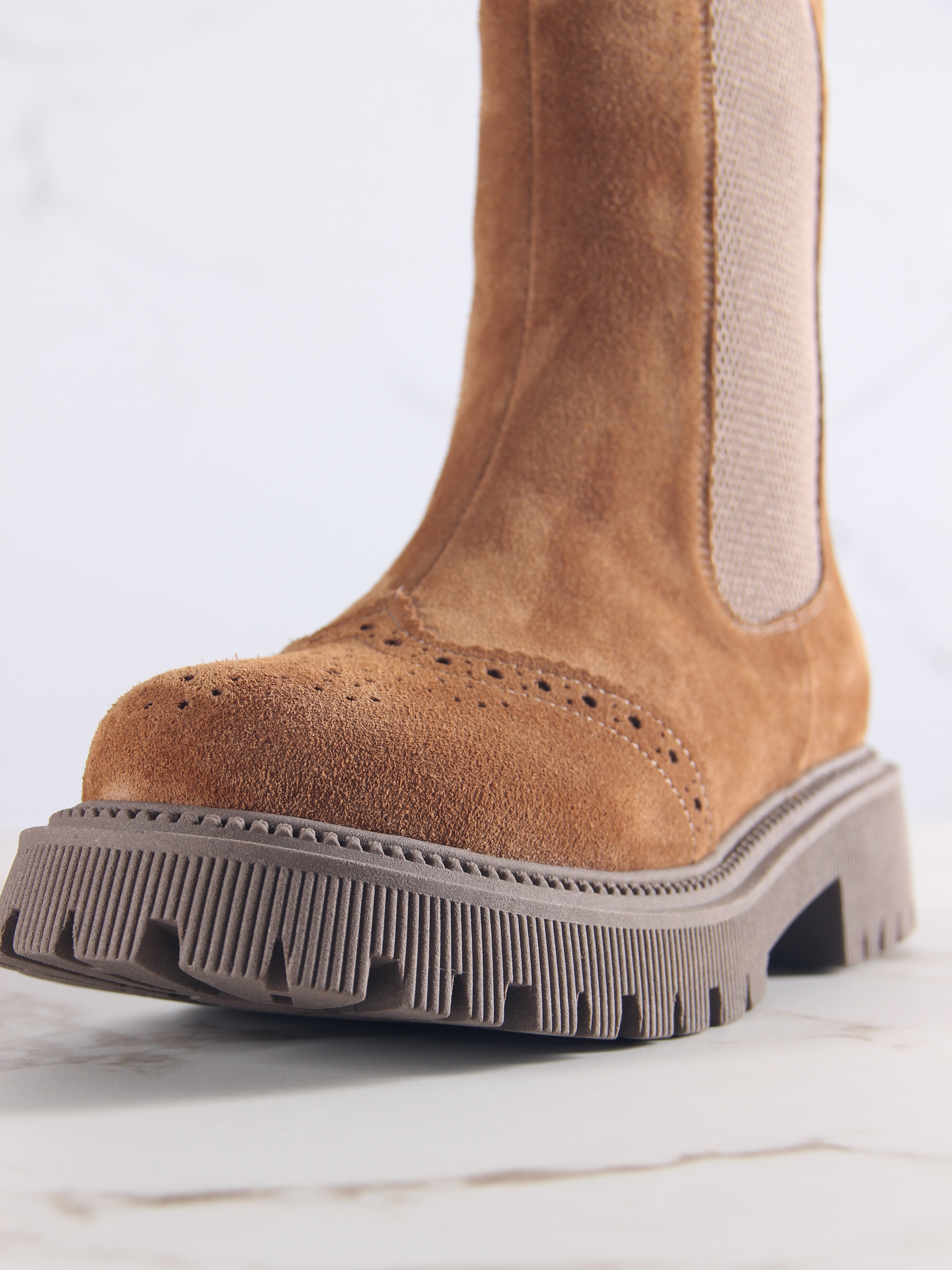 картинка Челси 360.P.taskana'ka. Серо-коричневая замша от интернет магазина