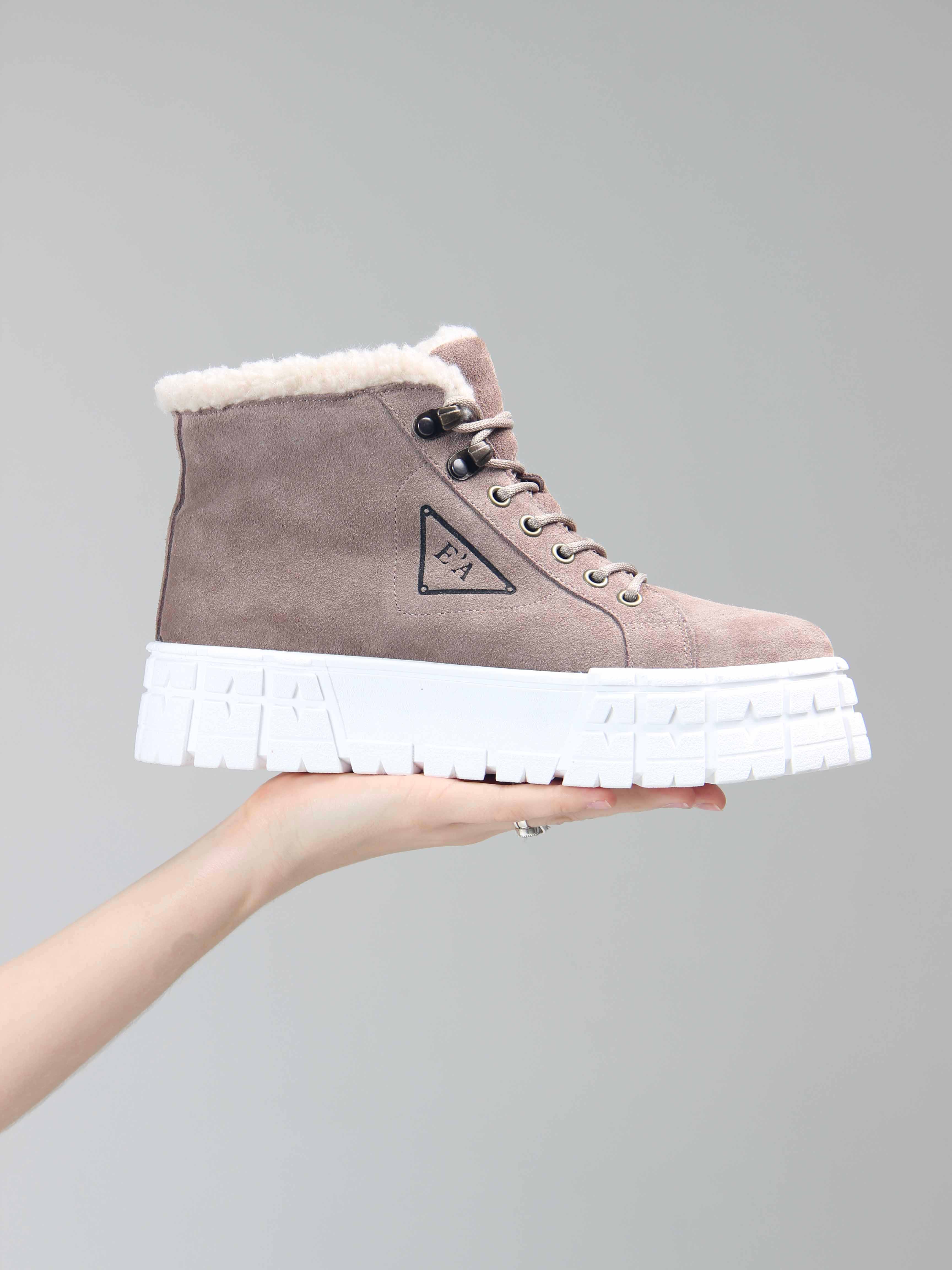 картинка Ботинки ED'ART 243.212131'w. Капучино замша от интернет магазина