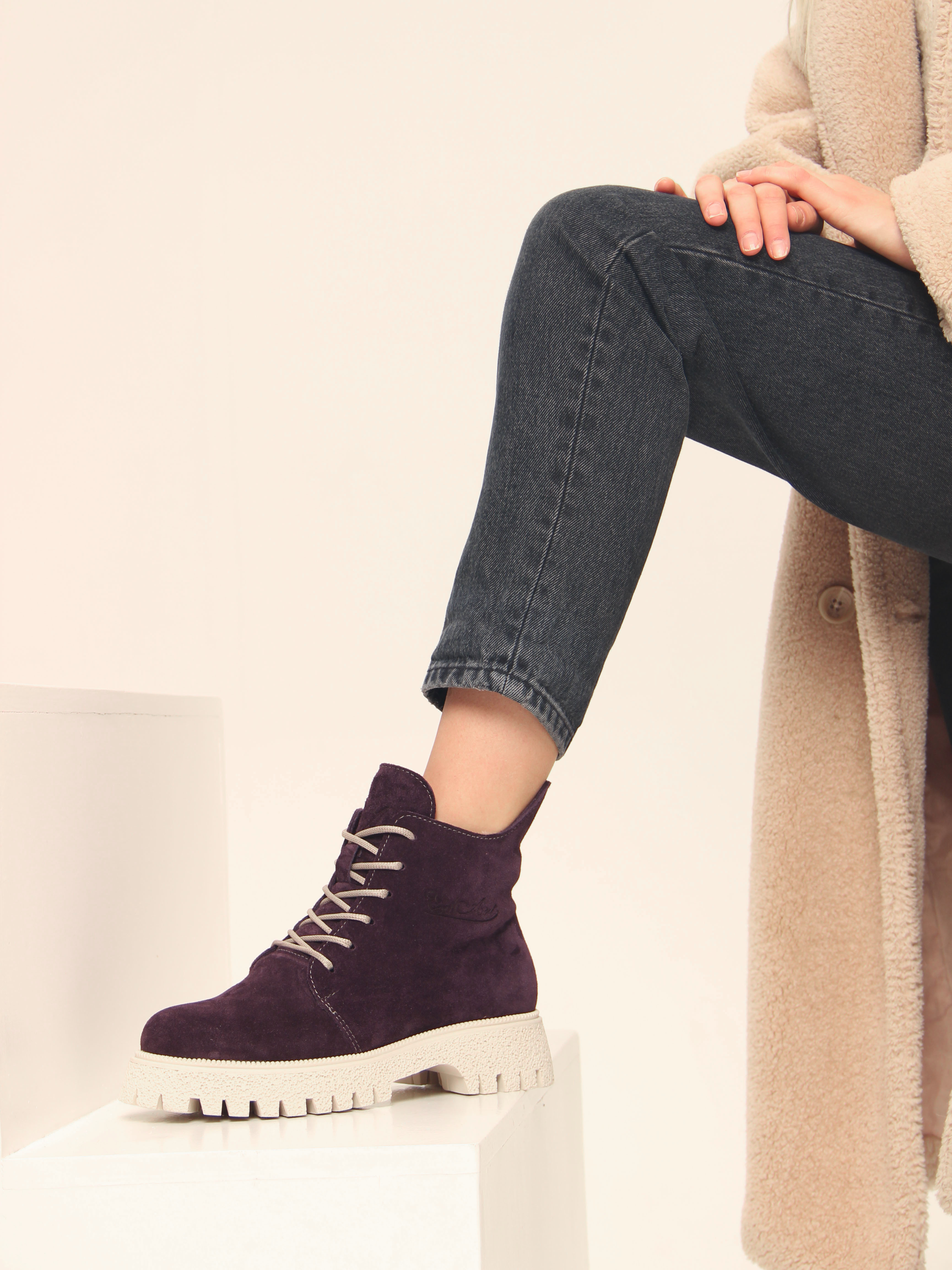 картинка Ботинки ED'ART 228.V.1541'be. сливовая замша от интернет магазина