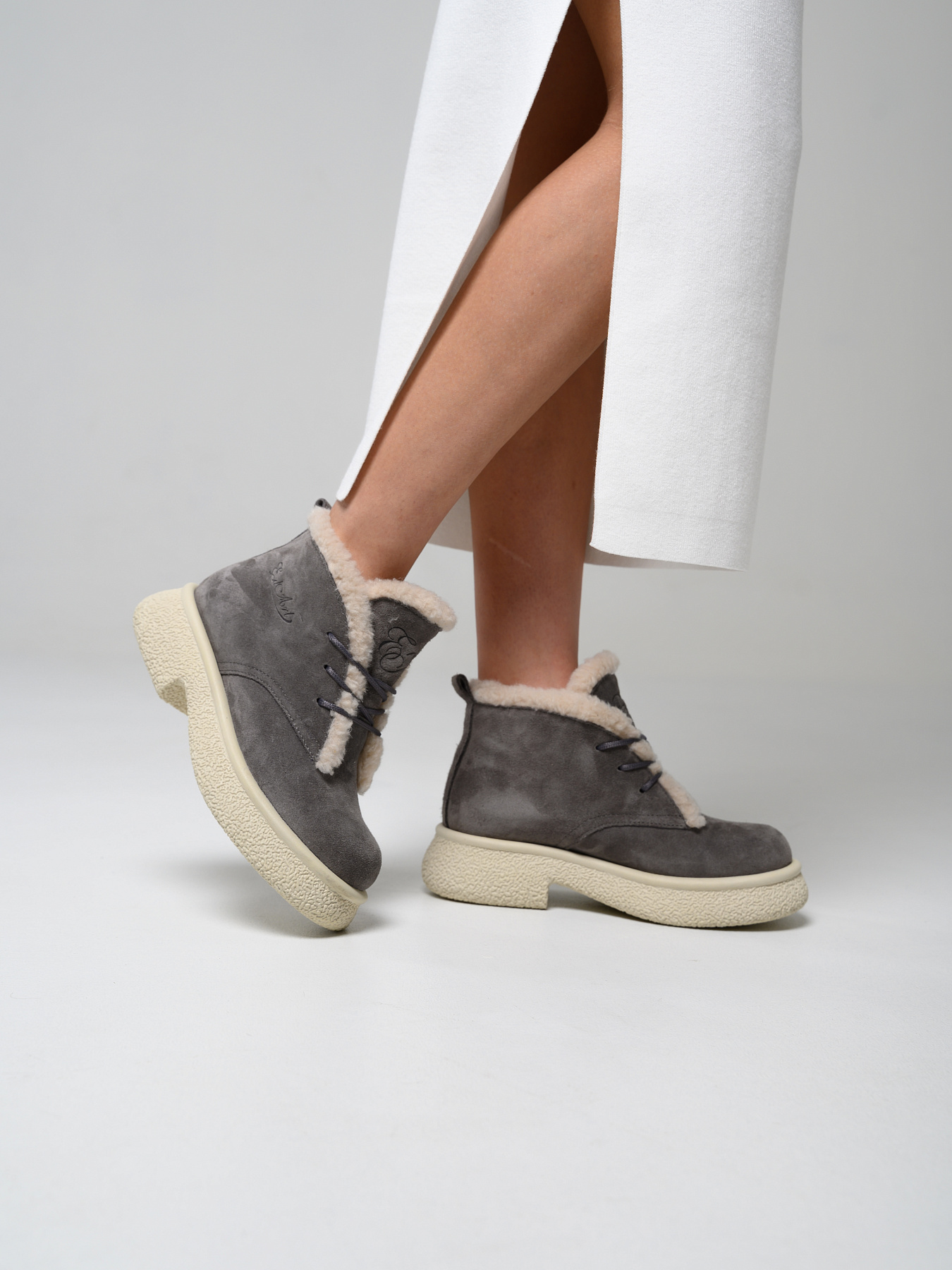 картинка Ботинки ED'ART 308.агата be. серый замок замша+бежевый от интернет магазина