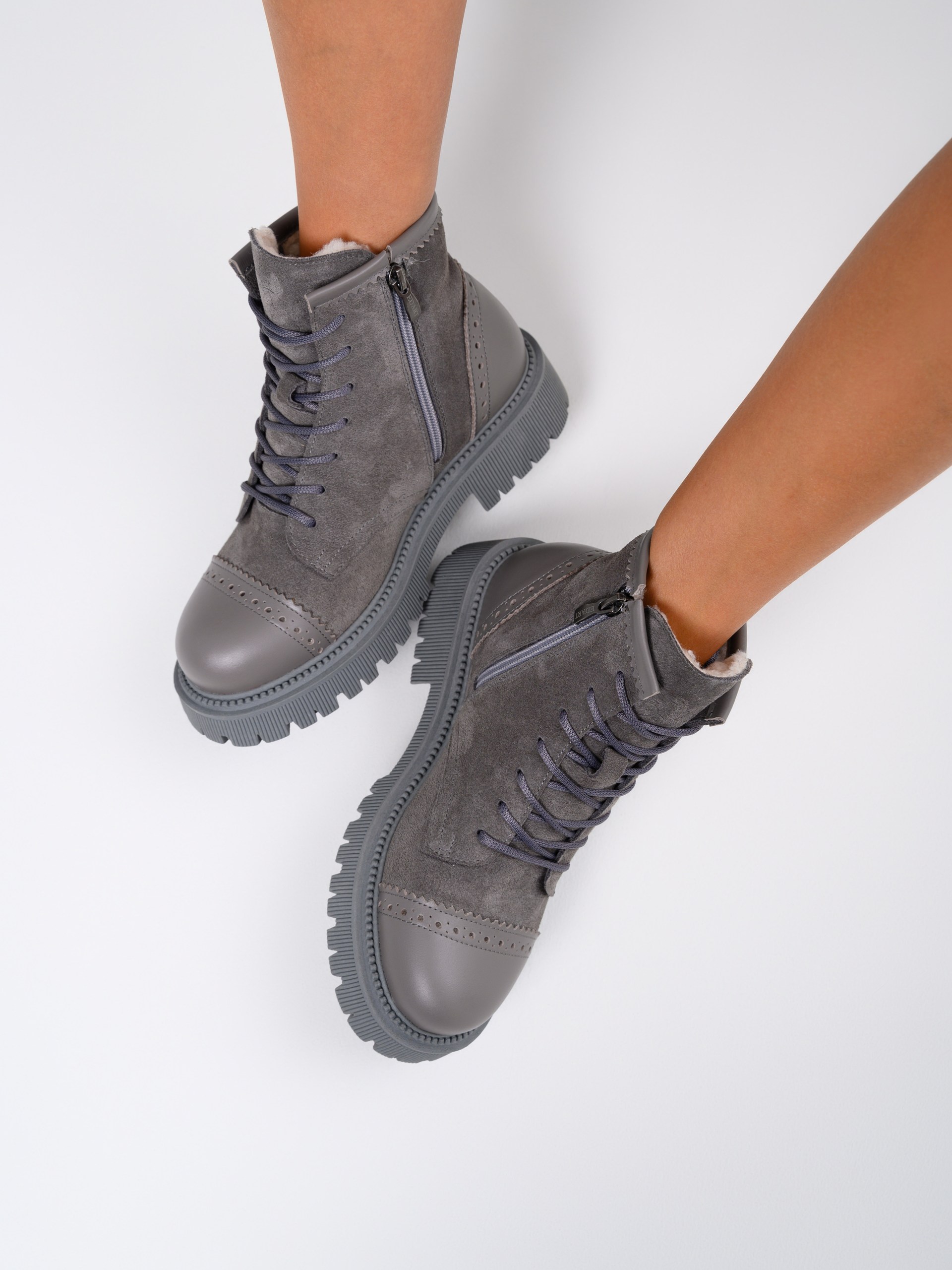 картинка Ботинки ED'ART 319.taskana'gr. Серый замок замша+игуана от интернет магазина