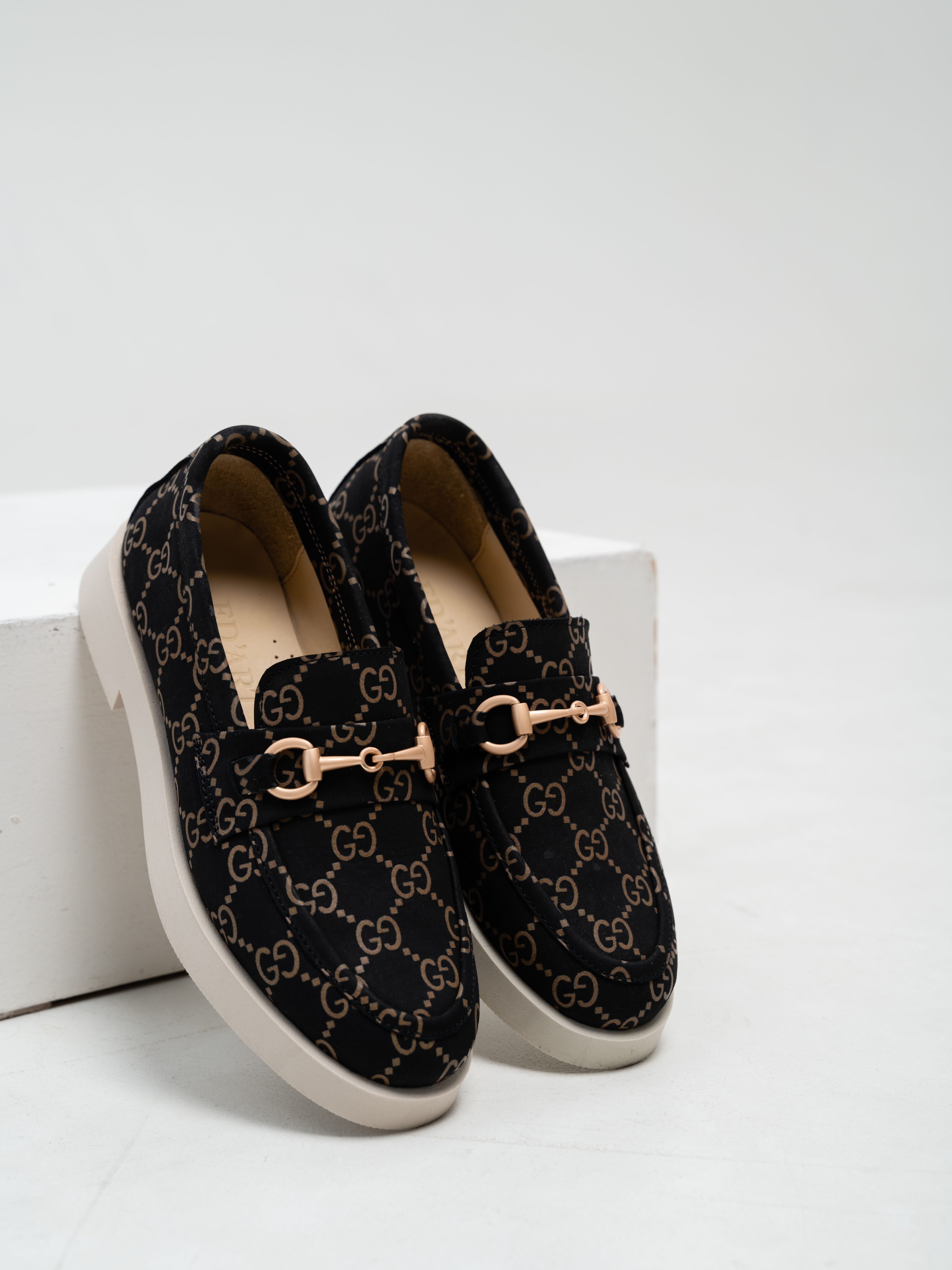 картинка Лоферы туфли ED'ART 172.1841'be. черный гуччи от интернет магазина