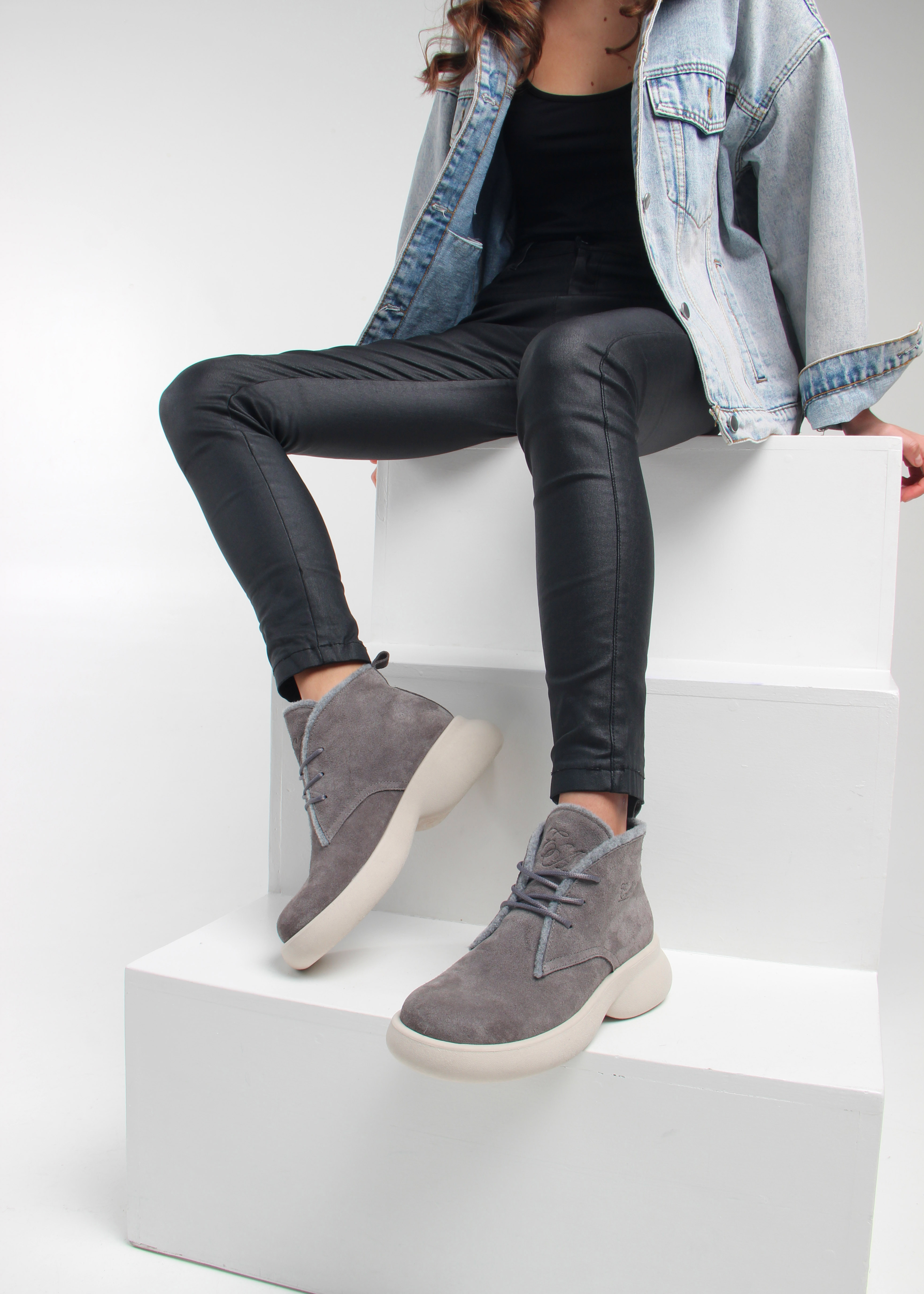 картинка Ботинки  ED'ART 308.927'be. серый замок замша от интернет магазина