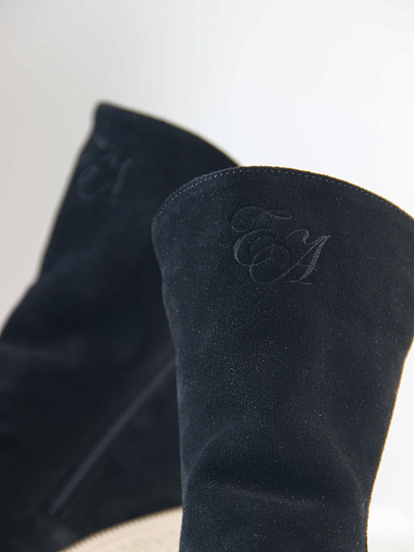 картинка Ботинки ED'ART 233.1541'be. Черный замша от интернет магазина