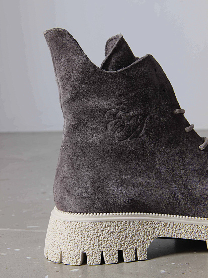 картинка Ботинки ED'ART 228.V.1541'be. Серый замок замша от интернет магазина