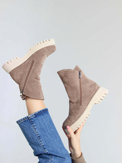 картинка Ботинки ED'ART 233.1541'be. Капучино замша от интернет магазина