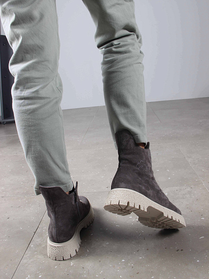 картинка Ботинки ED'ART 228.V.1541'be. Серый замок замша от интернет магазина