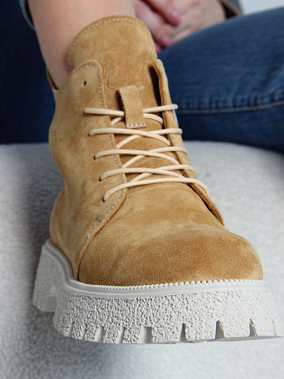 картинка Ботинки ED'ART 228.V.1541'be. светло-желтый замша от интернет магазина